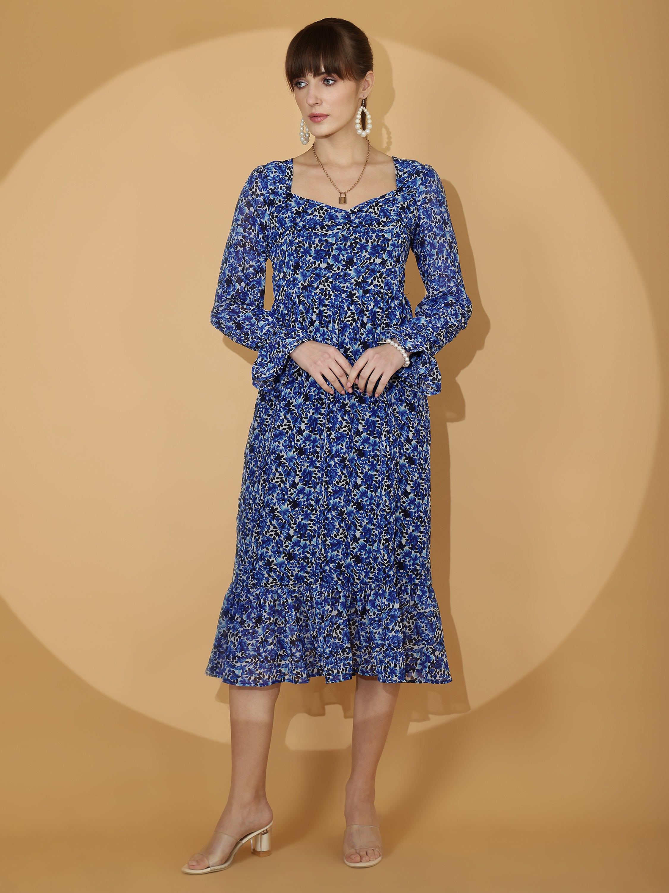 Blue Floral Printed Sweetheart Neck Midi Dress