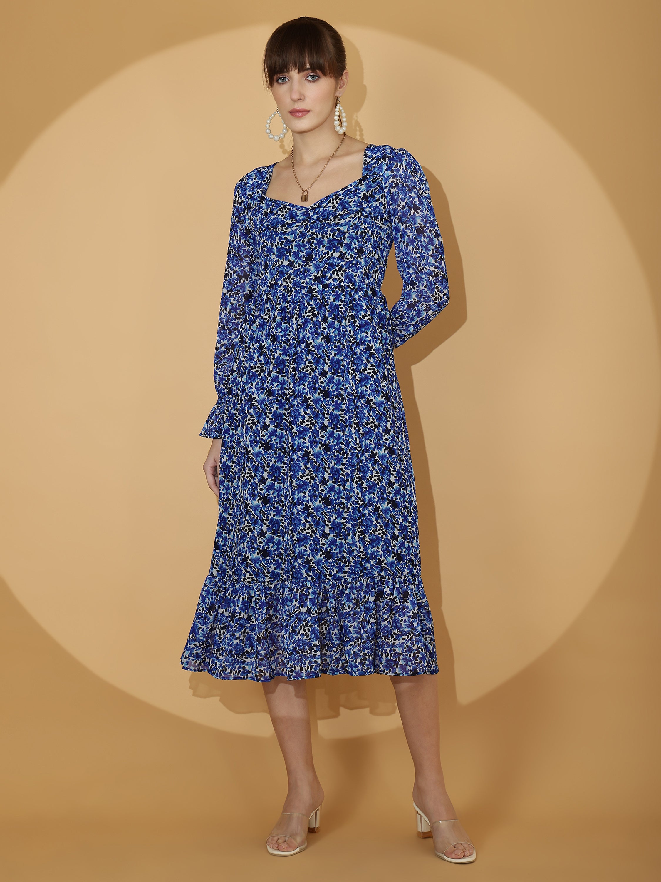 Blue Floral Printed Sweetheart Neck Midi Dress