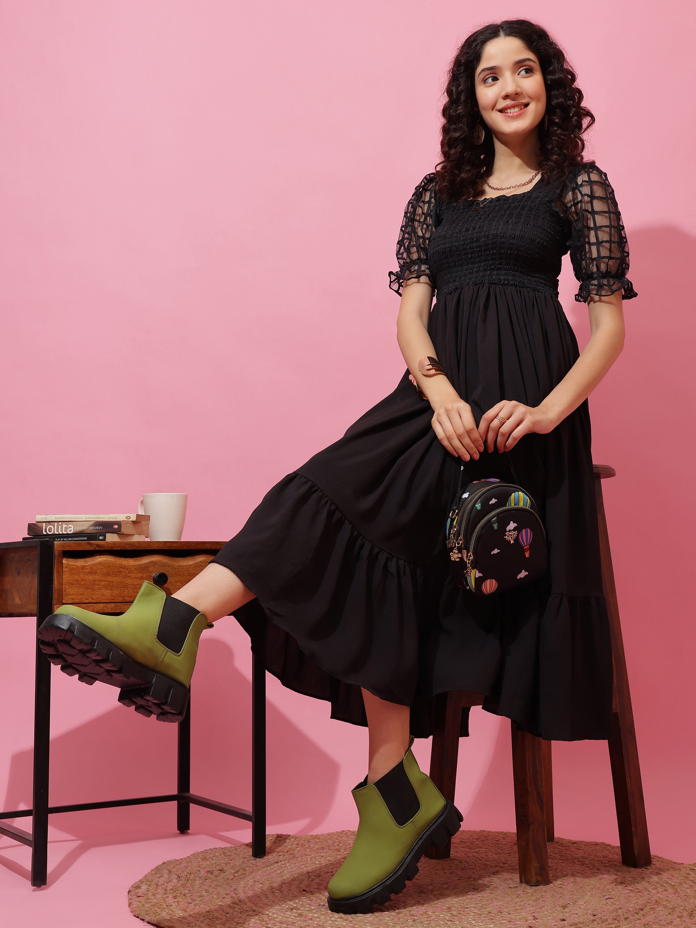 #color_Black