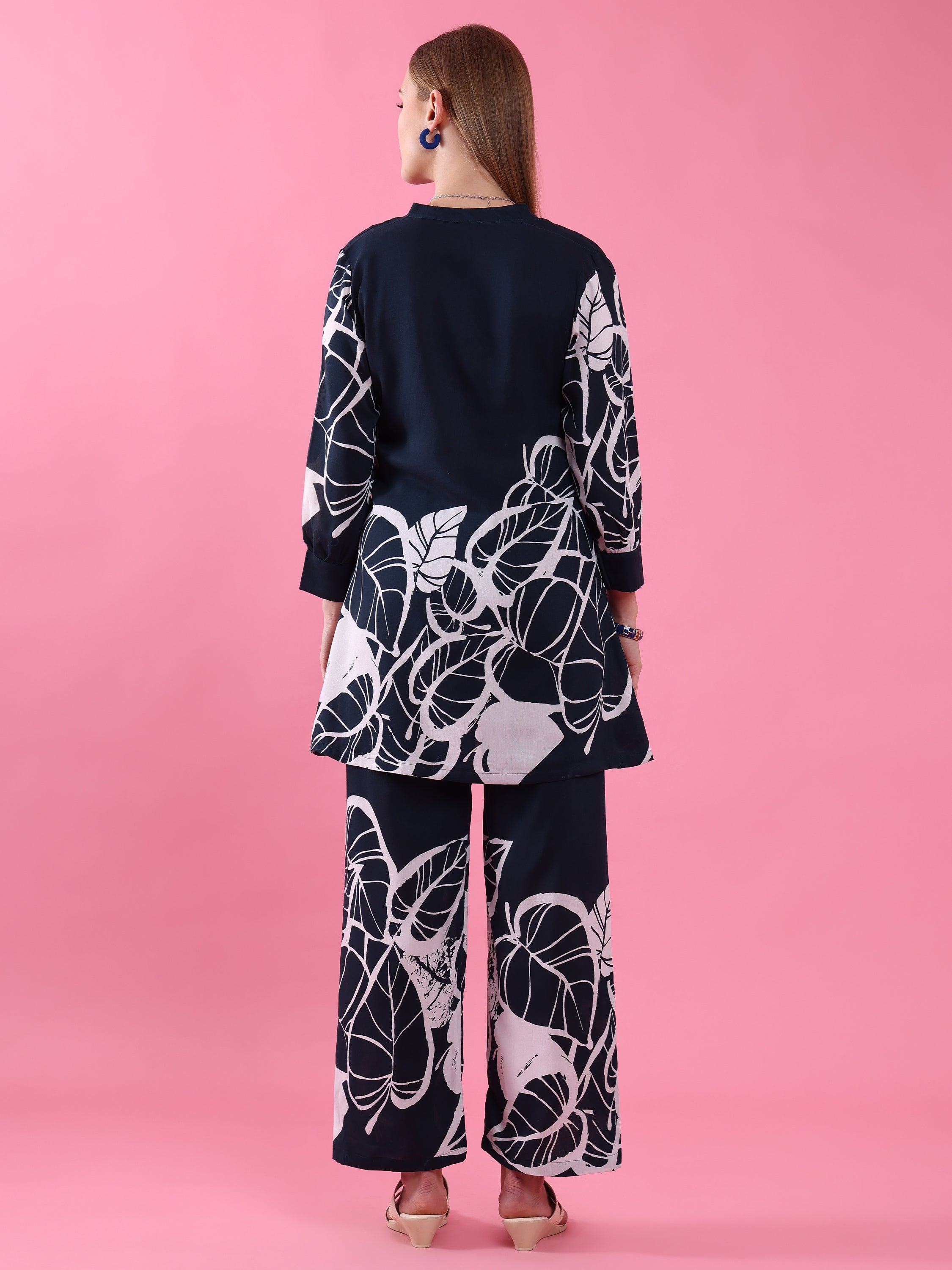 #color_Navy
