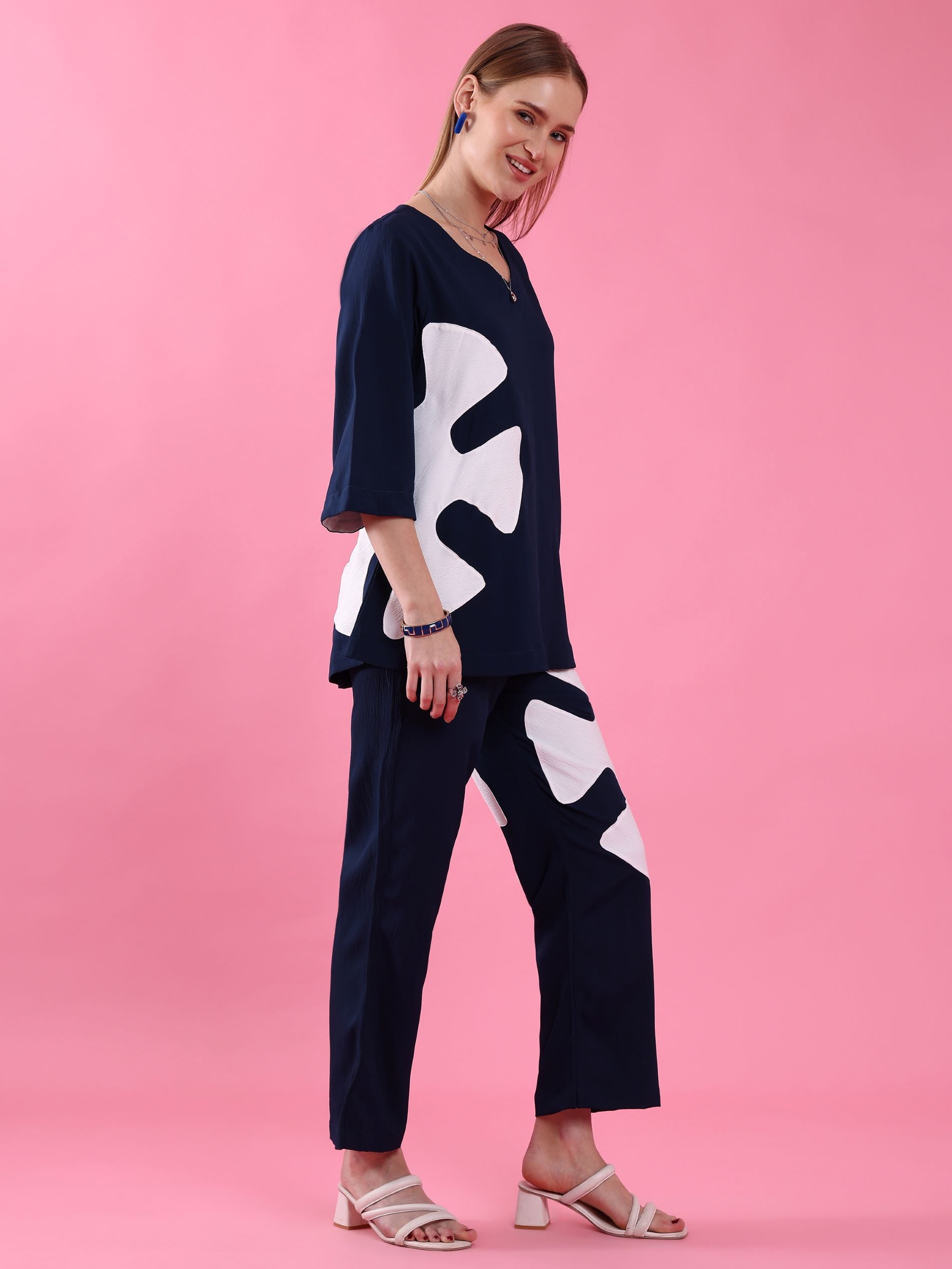 #color_Navy