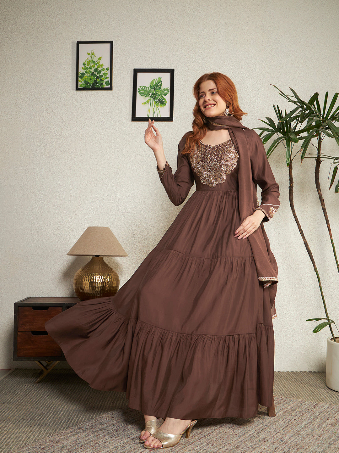 #color_Brown