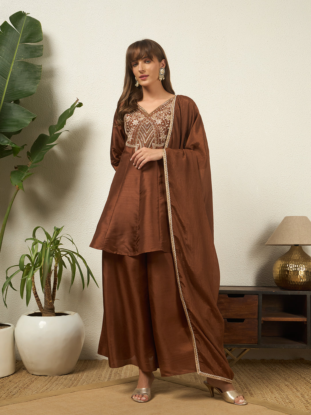 #color_Brown