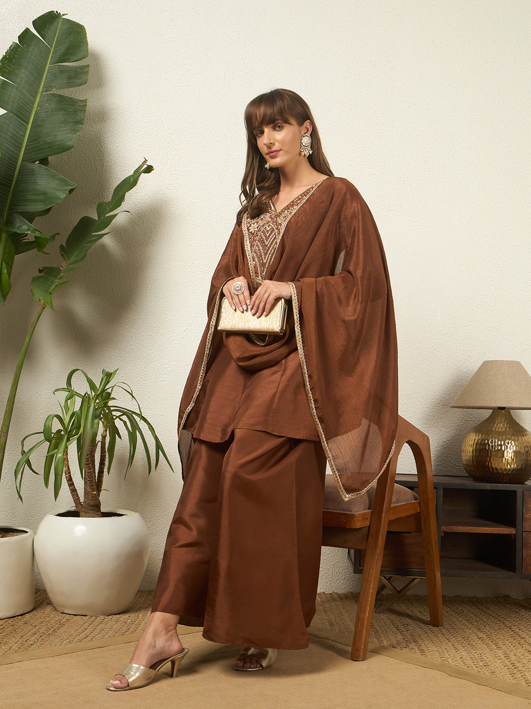 #color_Brown