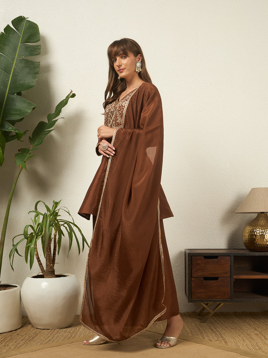 #color_Brown
