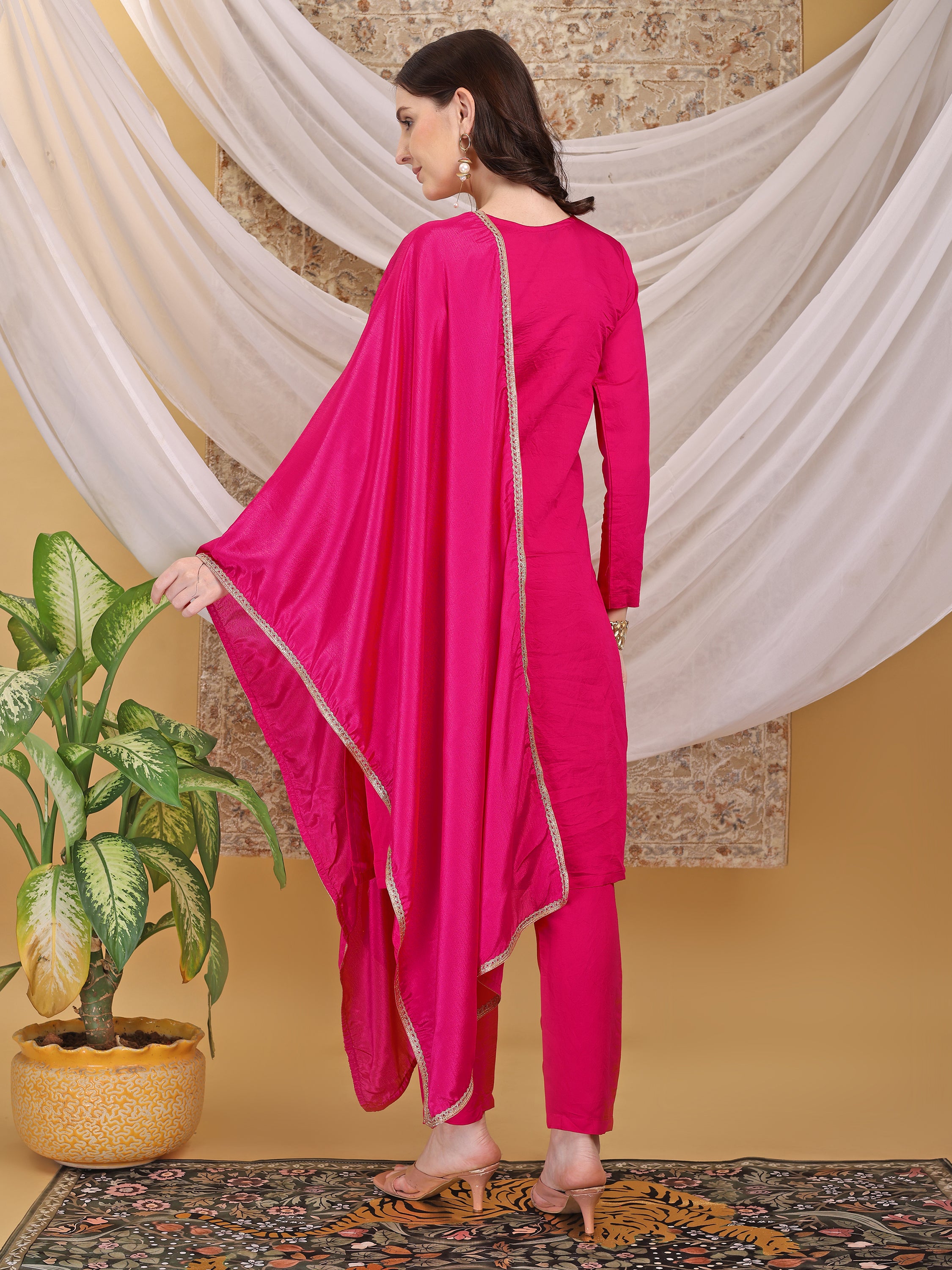 #color_Pink
