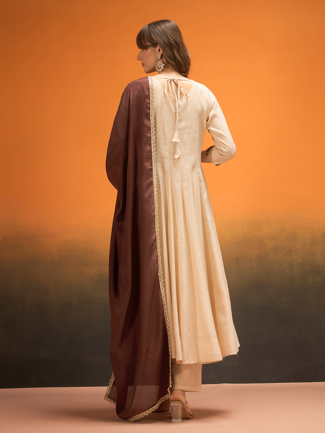 #color_Brown