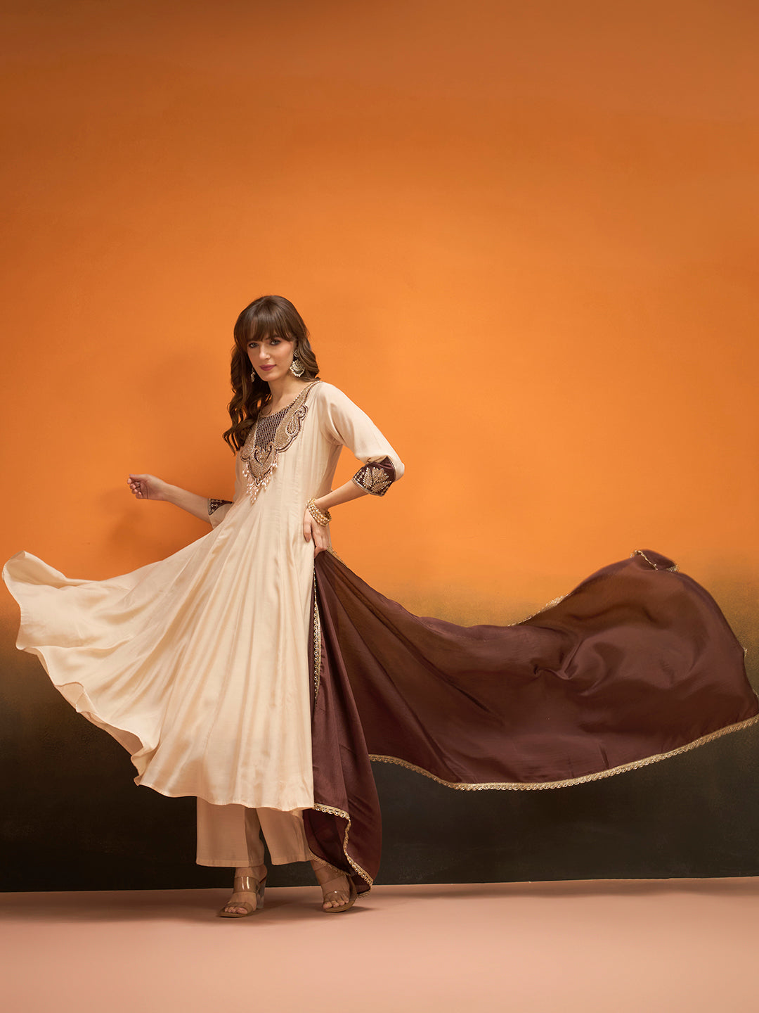 #color_Brown