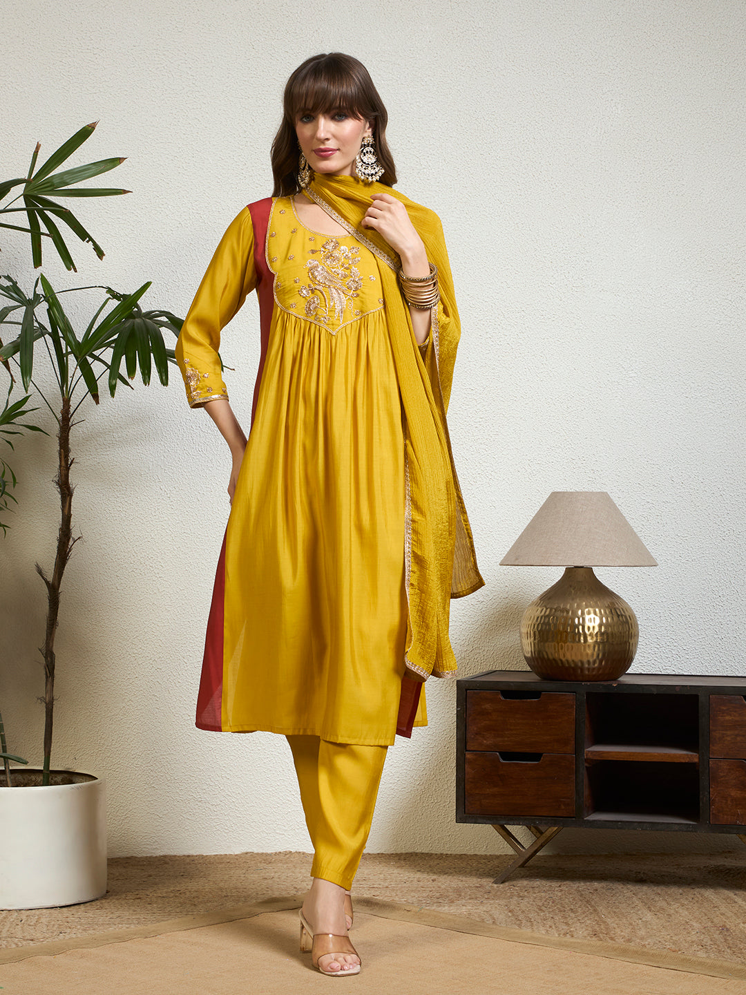 #color_Yellow