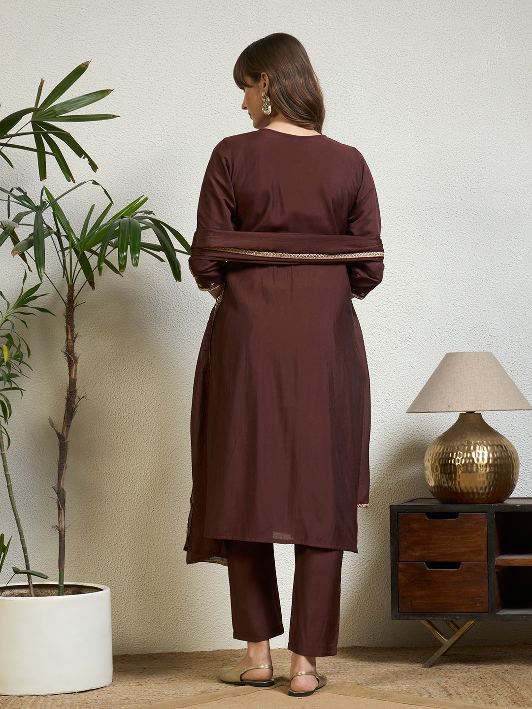 #color_Brown