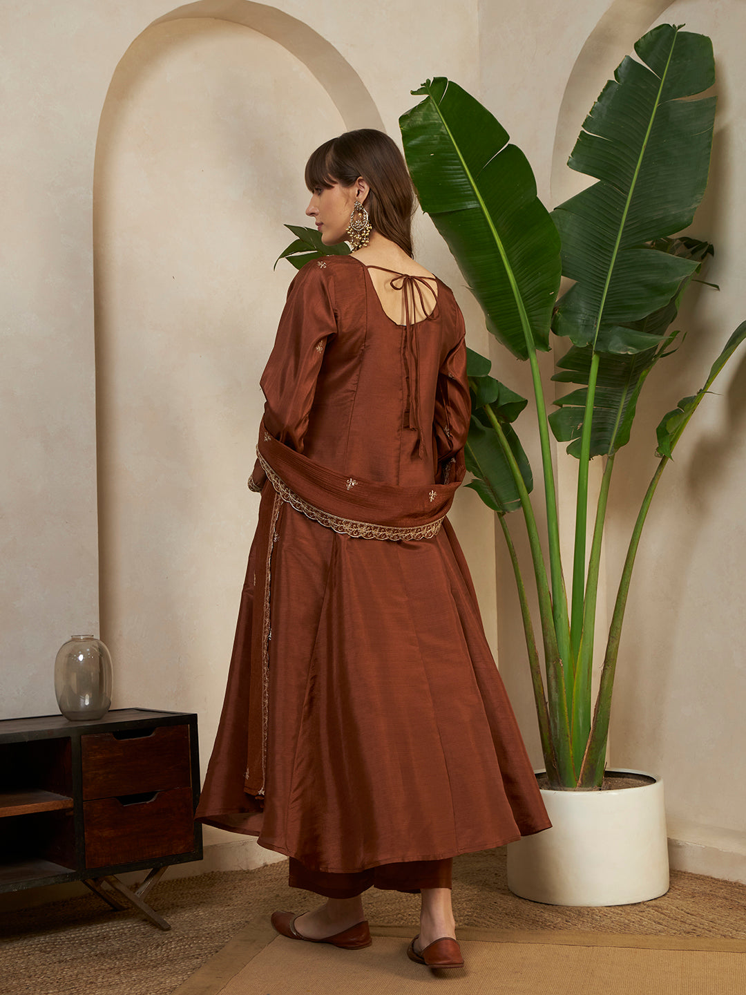 #color_Brown