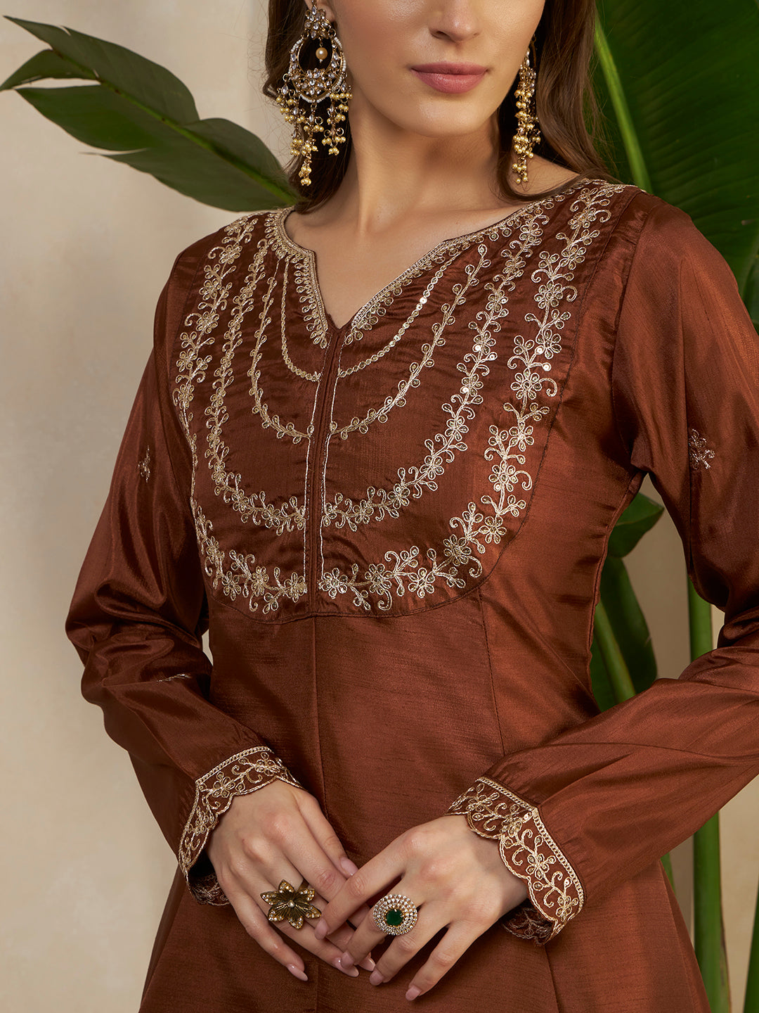 #color_Brown
