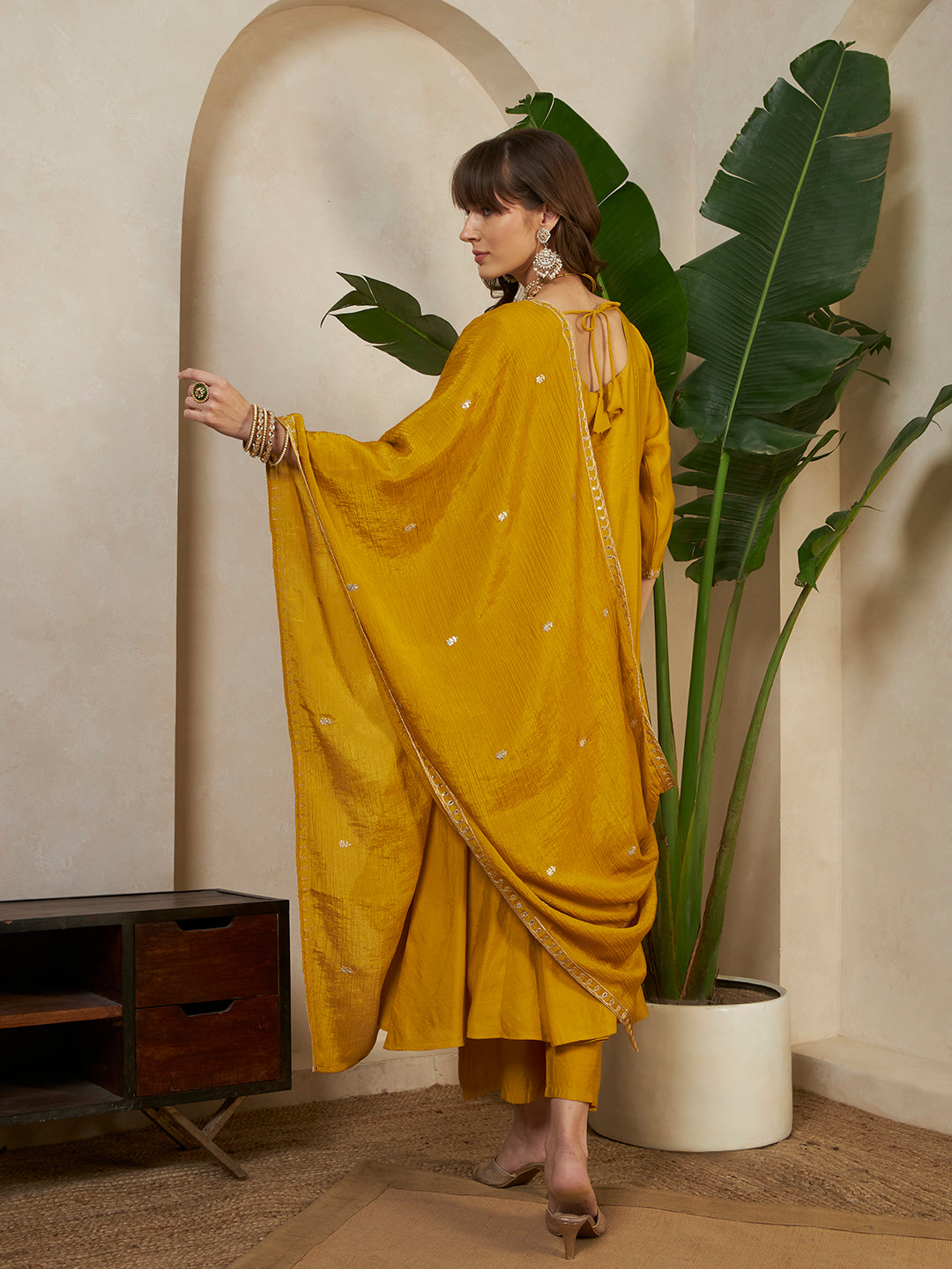 #color_Yellow