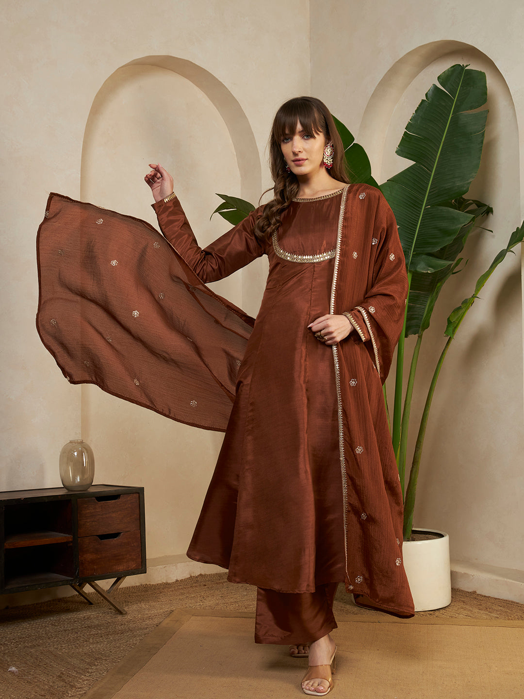 #color_Brown