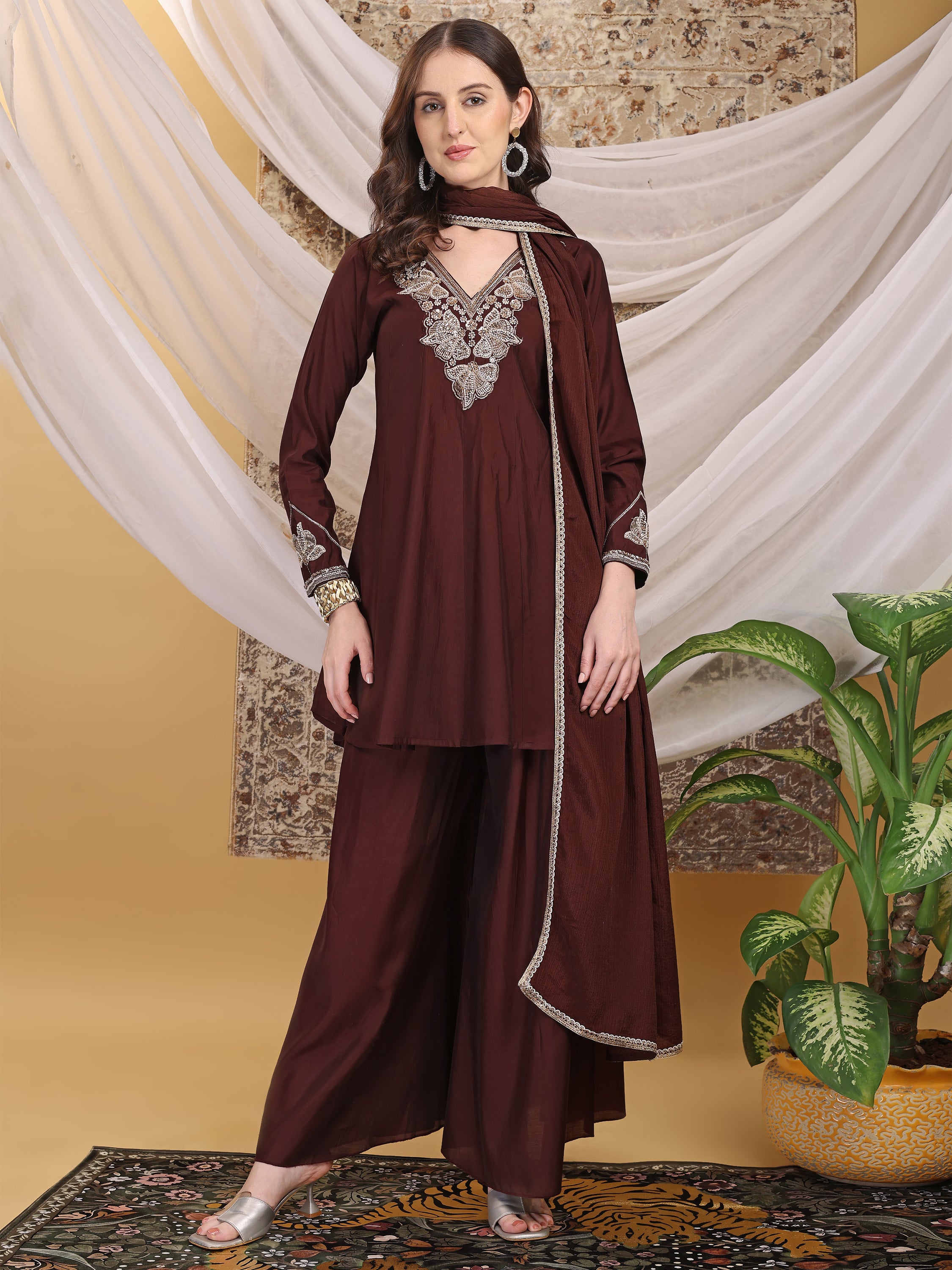 #color_Brown