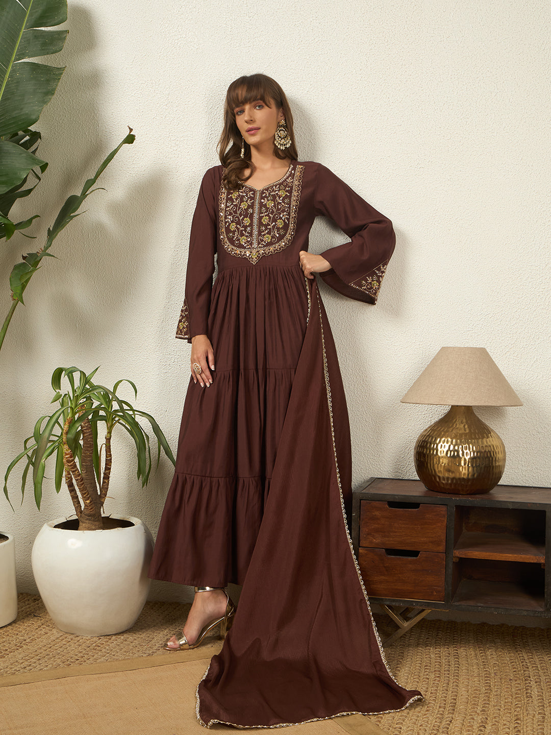 #color_Brown