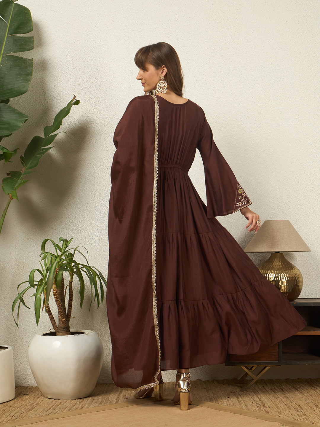 #color_Brown