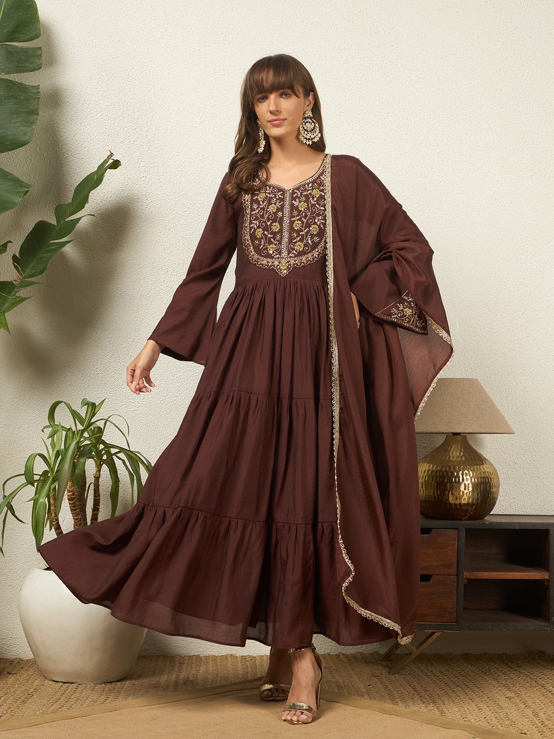 #color_Brown