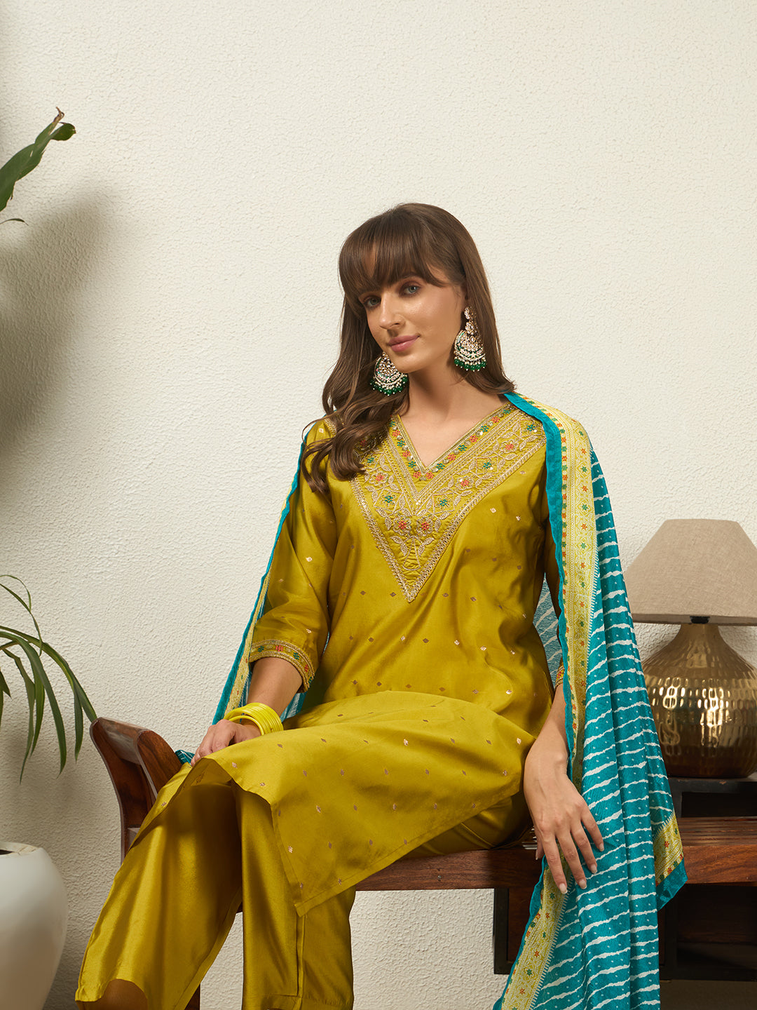 #color_Yellow