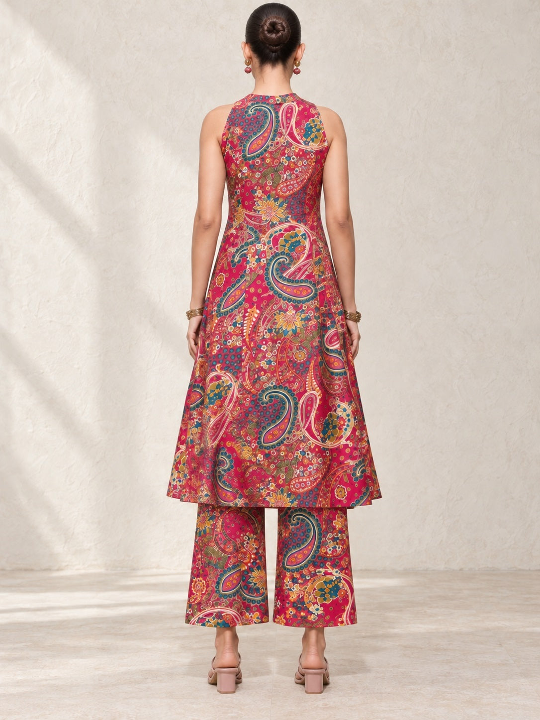 Women's Foil Printed A-Line Sleeveless Kurta With Plazzo Set