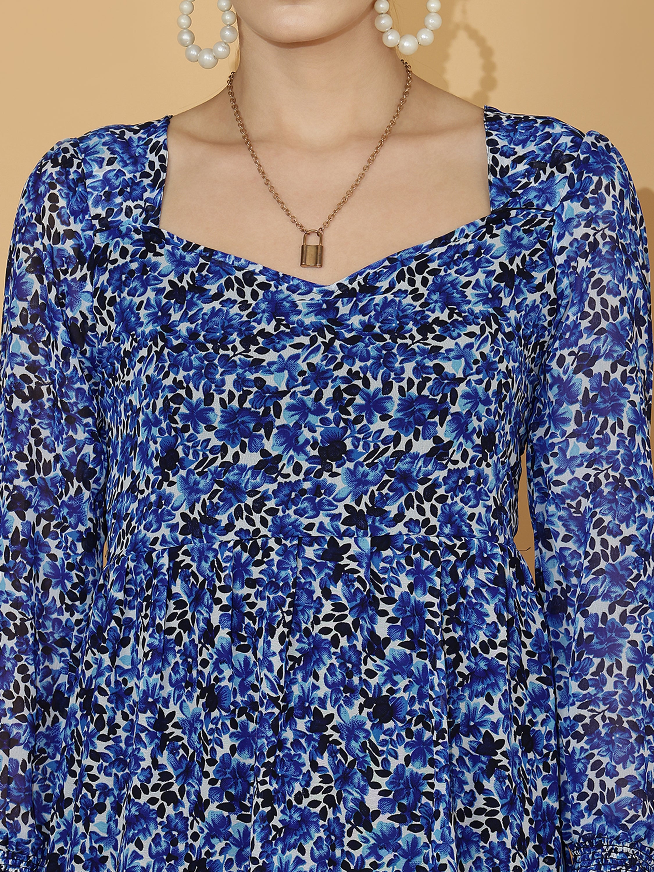 Blue Floral Printed Sweetheart Neck Midi Dress