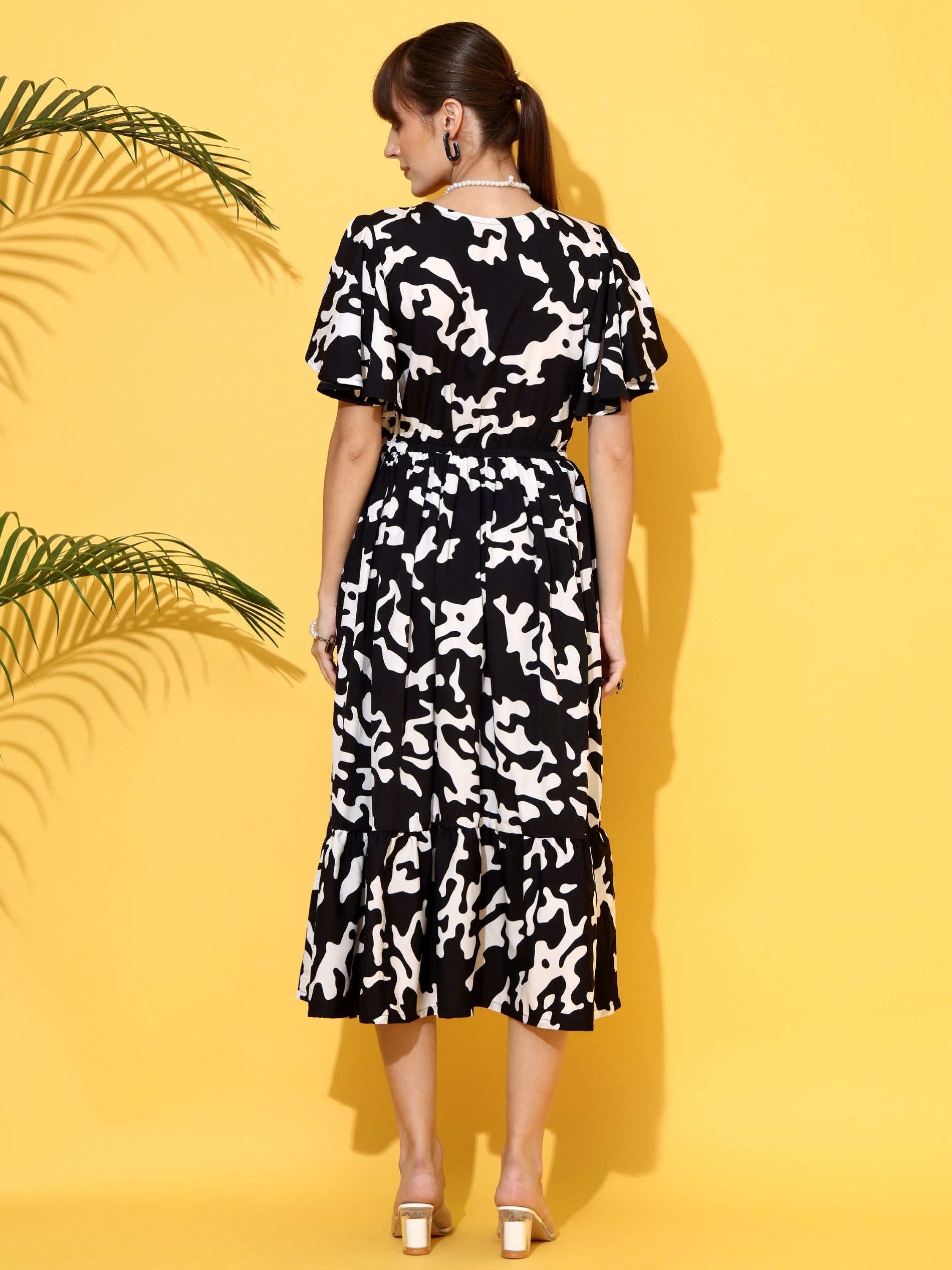 Black & White Abstract Printed Flared Sleeve Fit & Flare Midi Dress