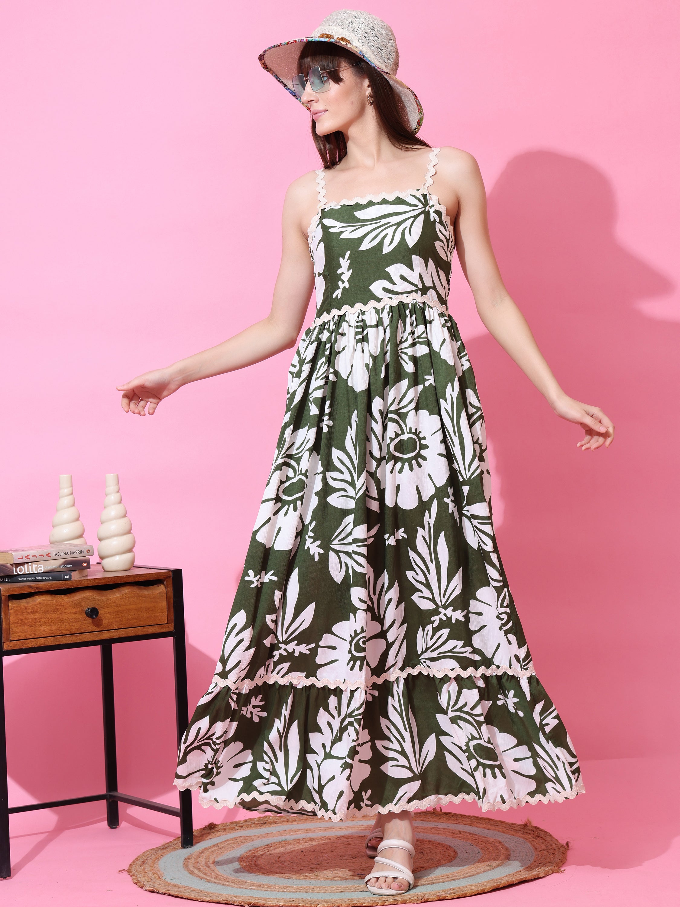 Fit & Flare Floral Shoulder Straps Maxi Dress With Strappy Sleeves