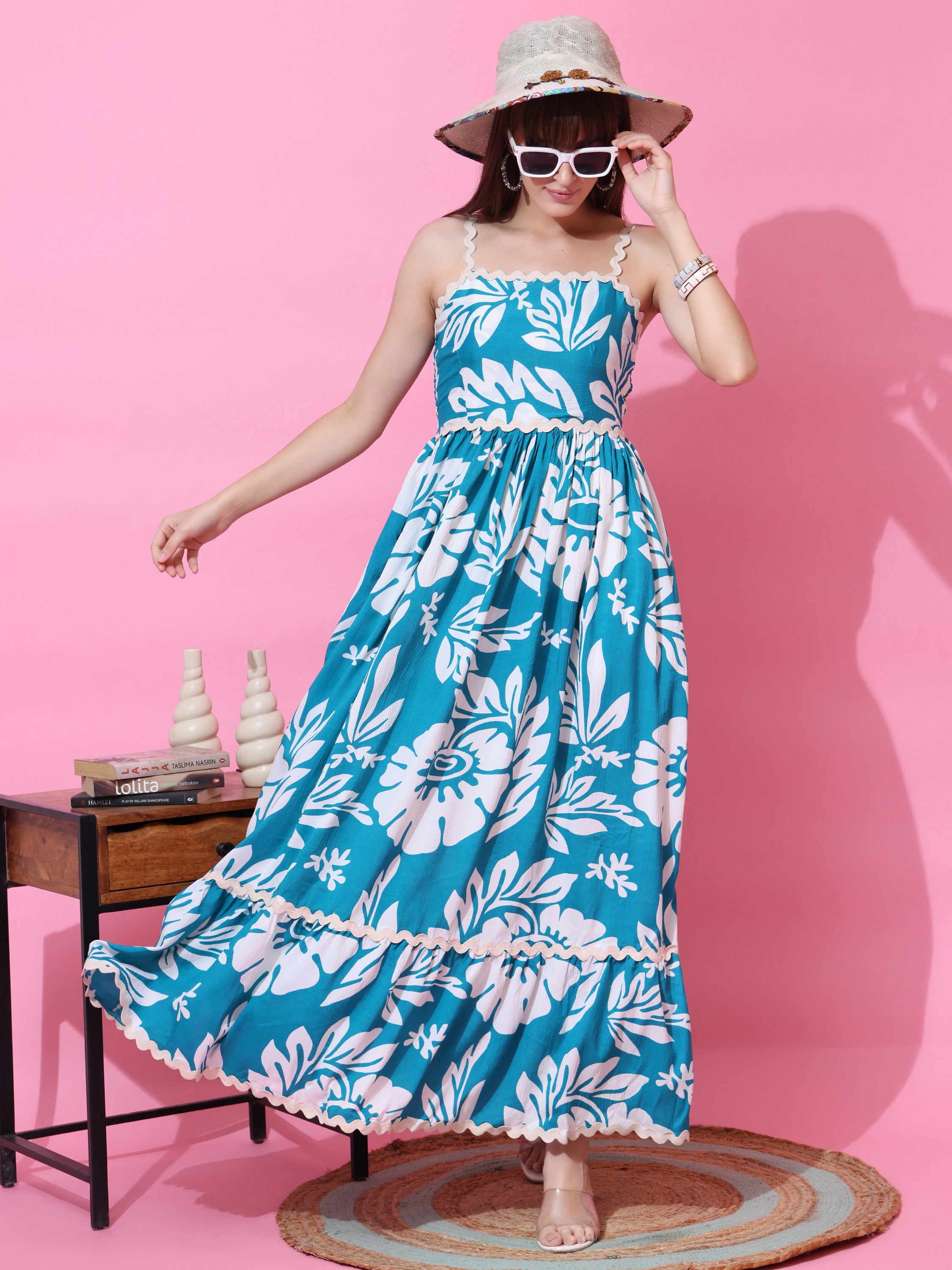 Fit & Flare Floral Shoulder Straps Maxi Dress With Strappy Sleeves