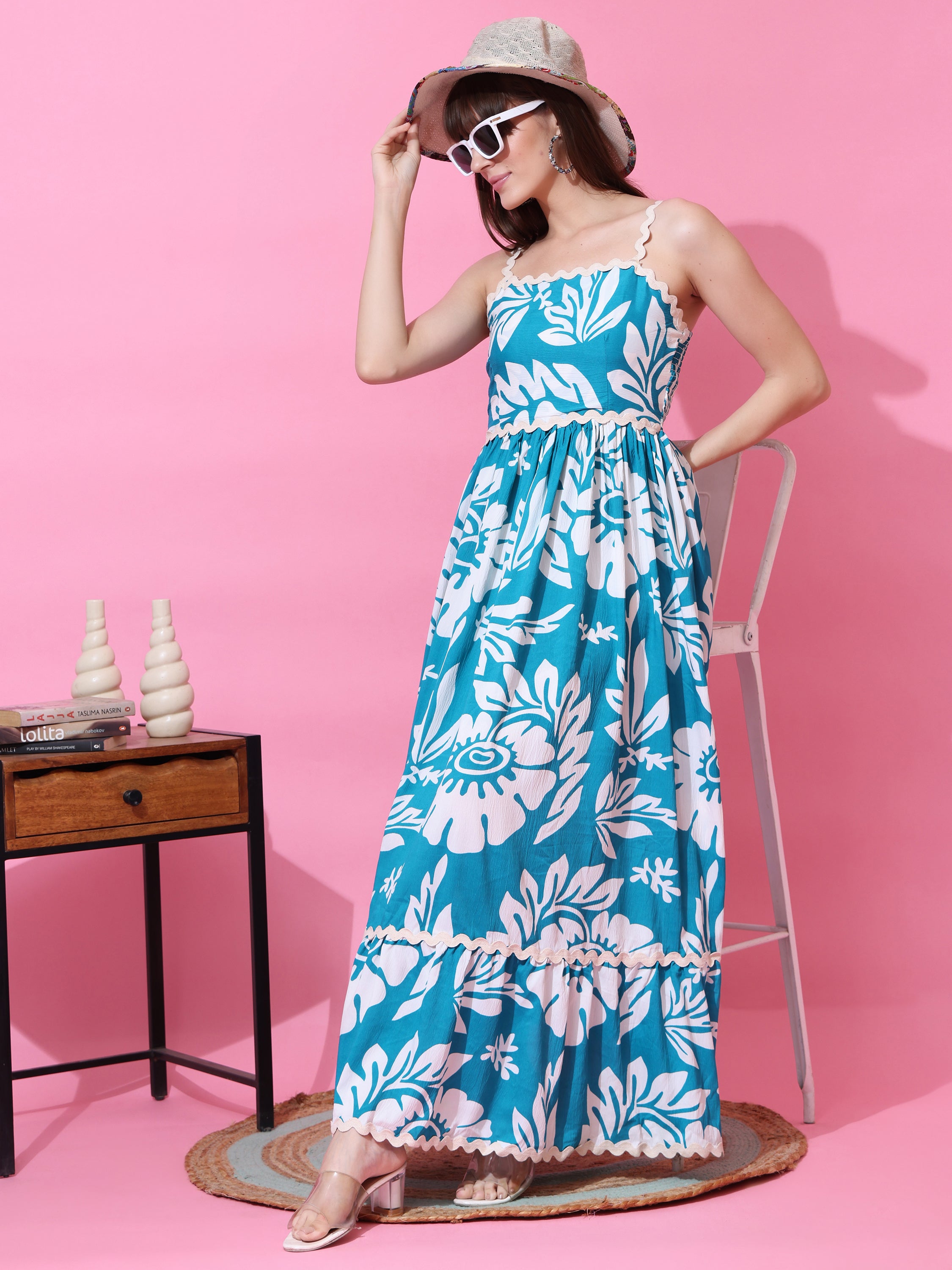 Fit & Flare Floral Shoulder Straps Maxi Dress With Strappy Sleeves