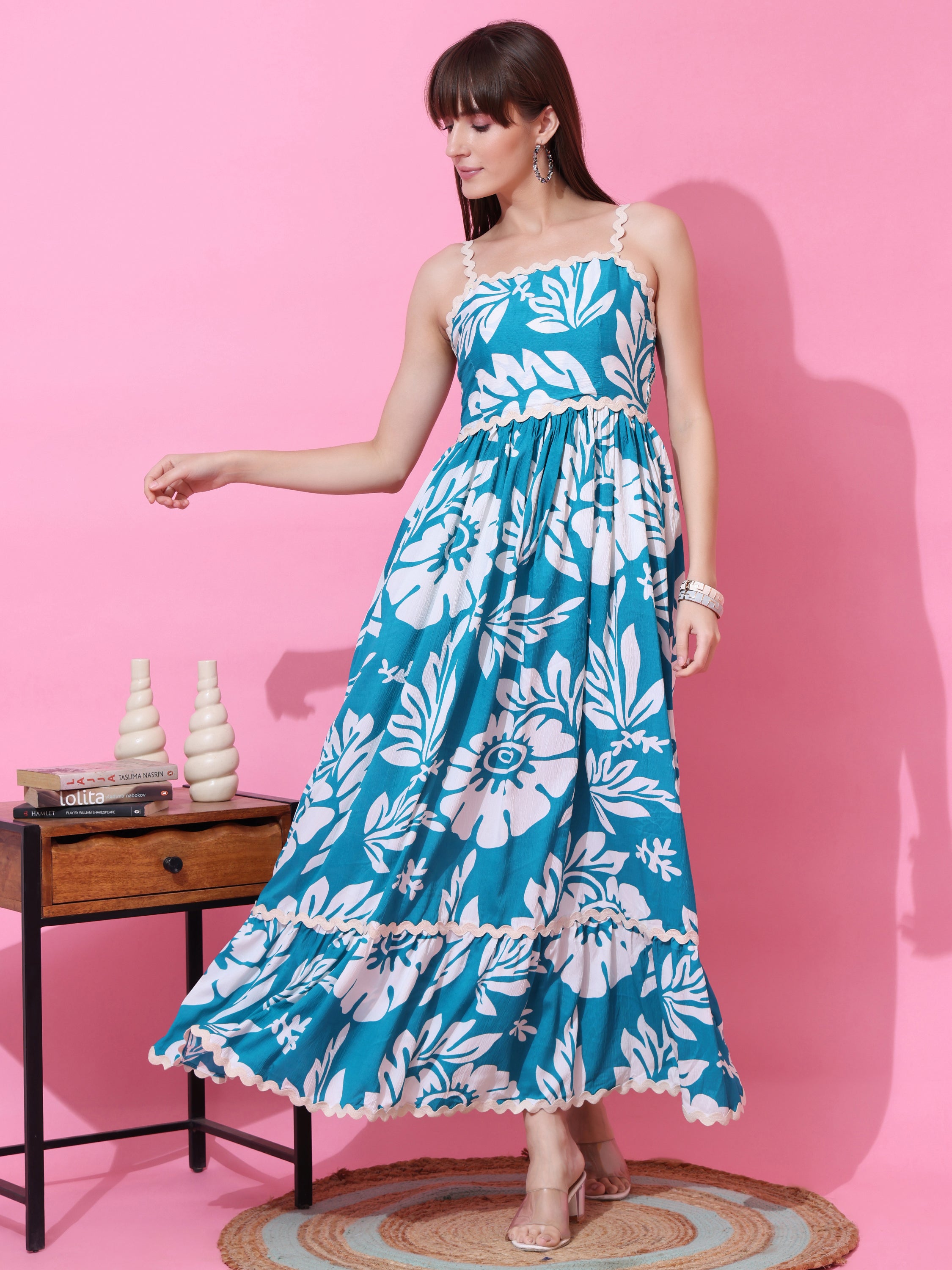 Fit & Flare Floral Shoulder Straps Maxi Dress With Strappy Sleeves