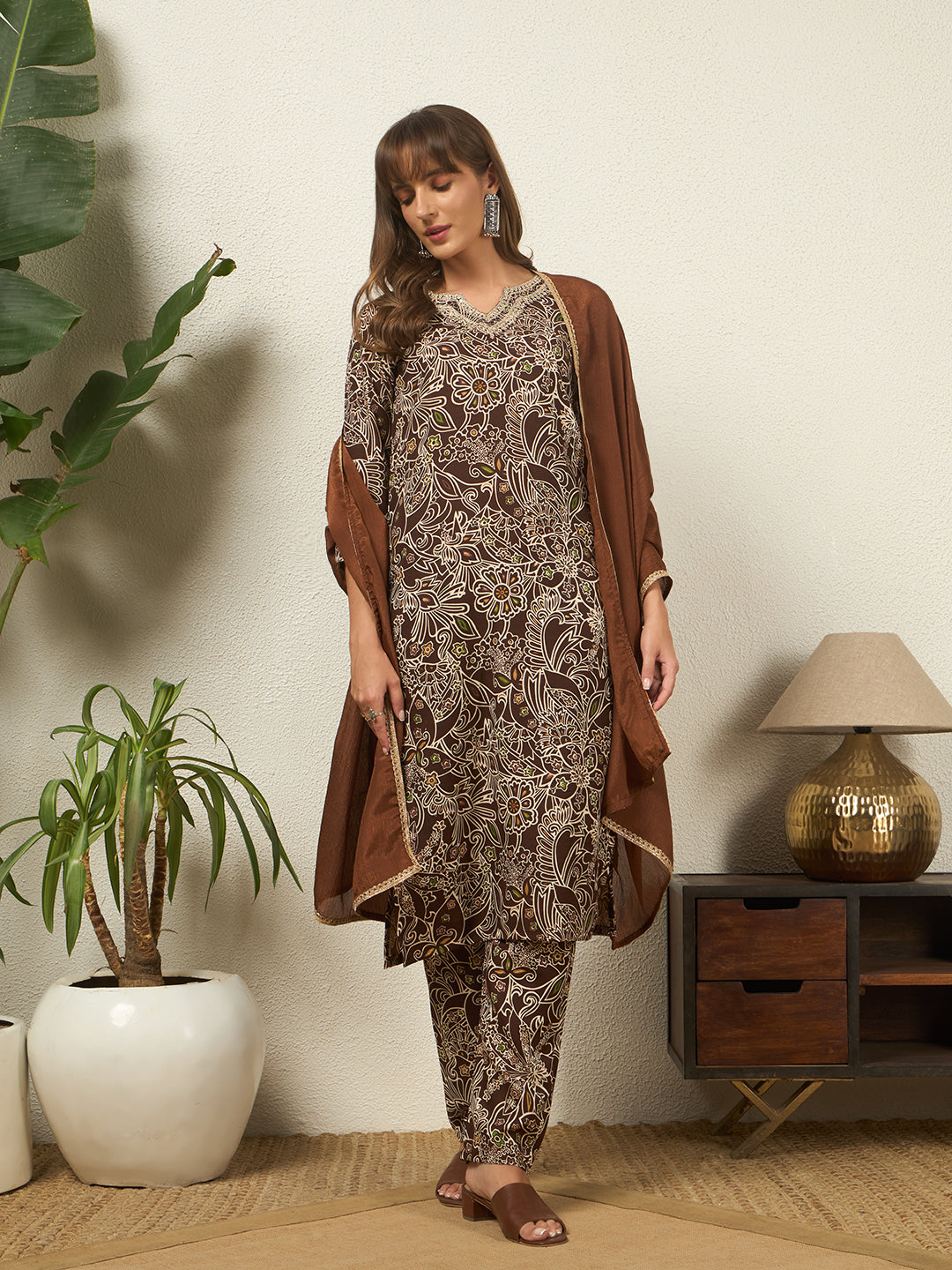 #color_Brown