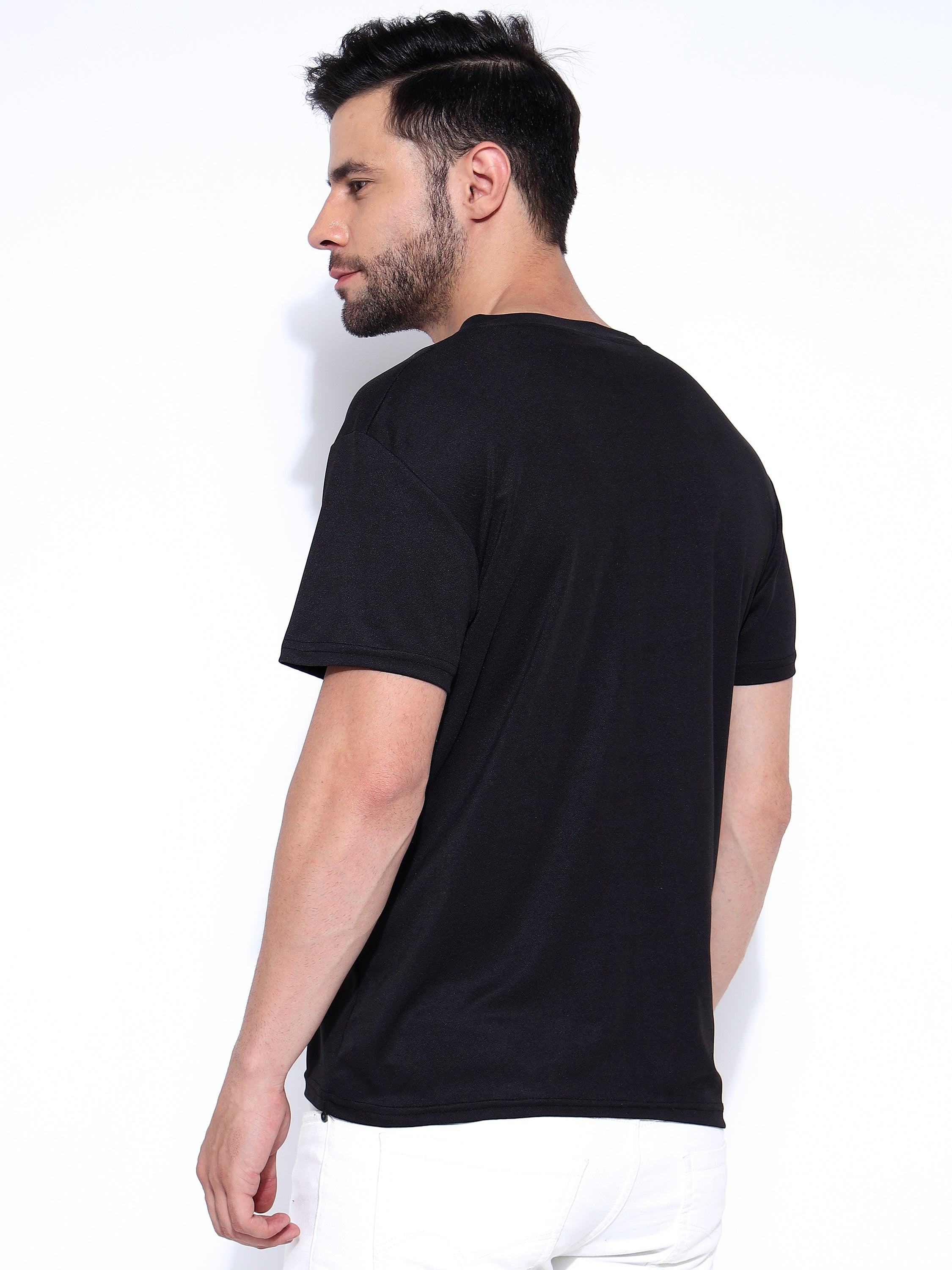 Men Solid Round Neck Ragular Fit T-Shirt