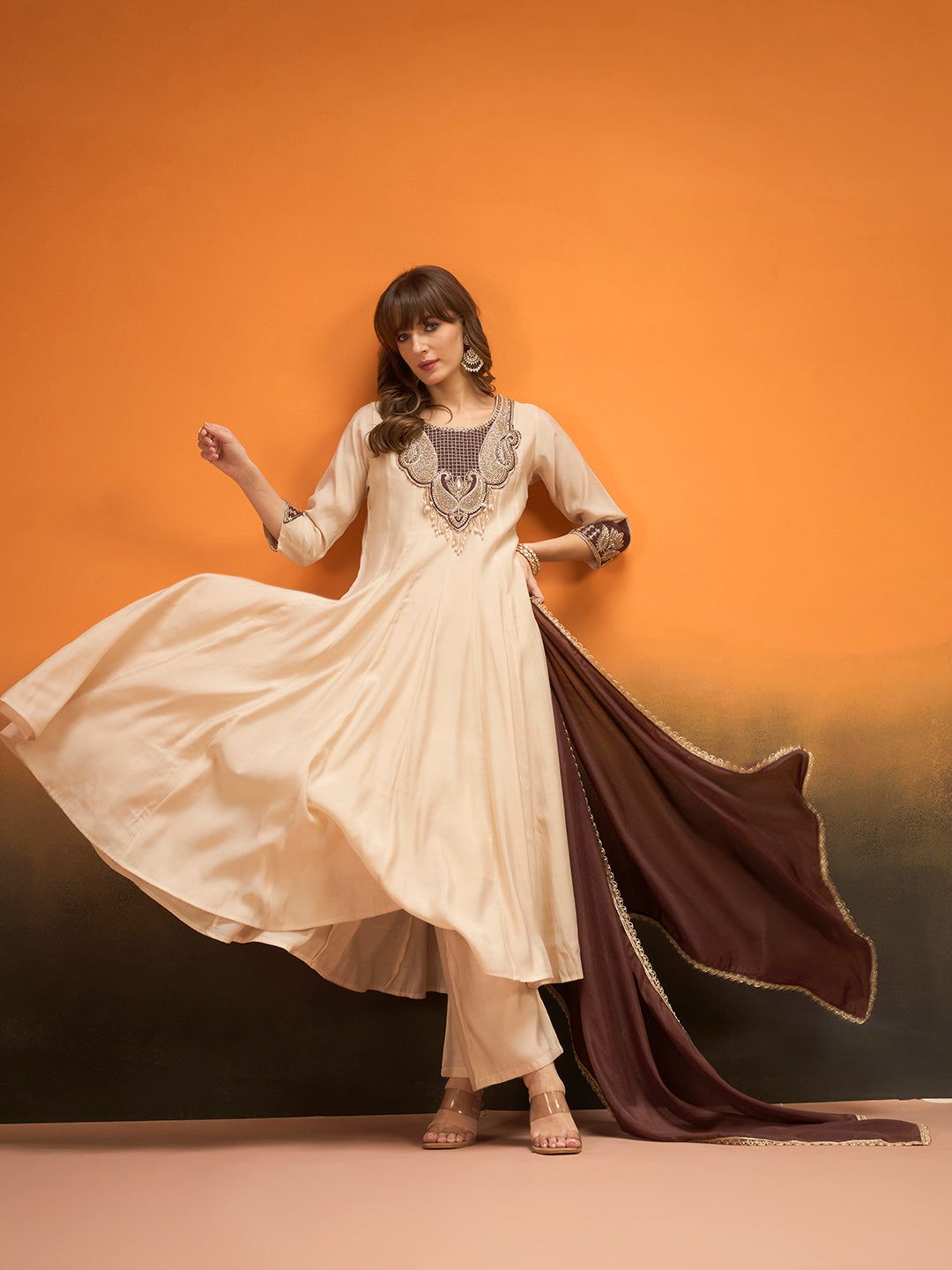 #color_Brown