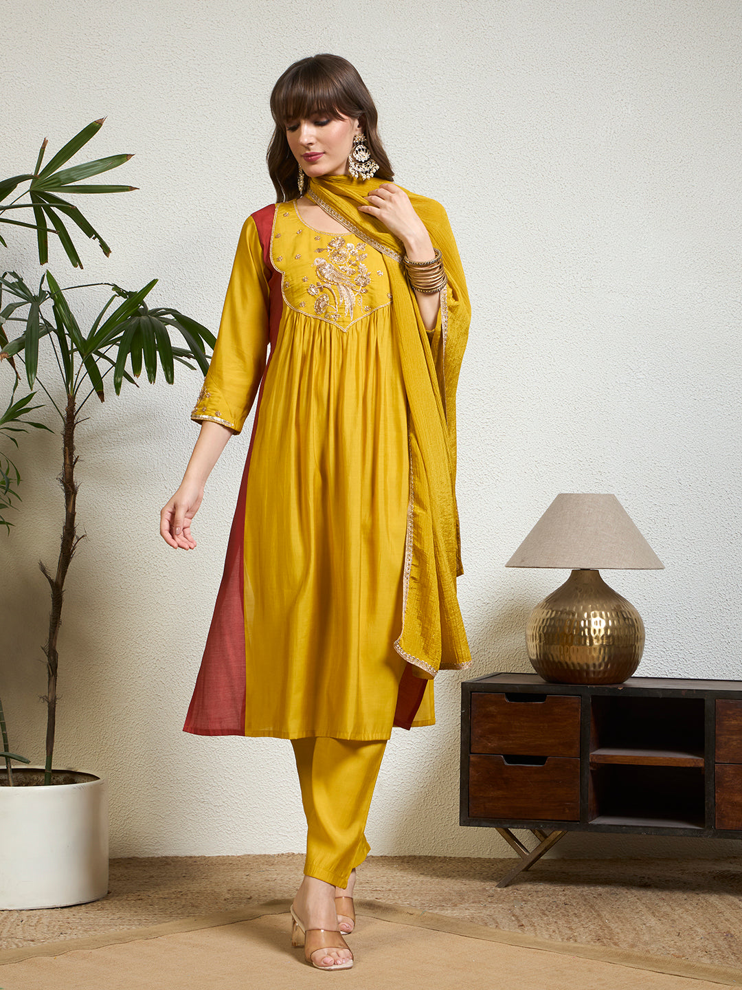 #color_Yellow