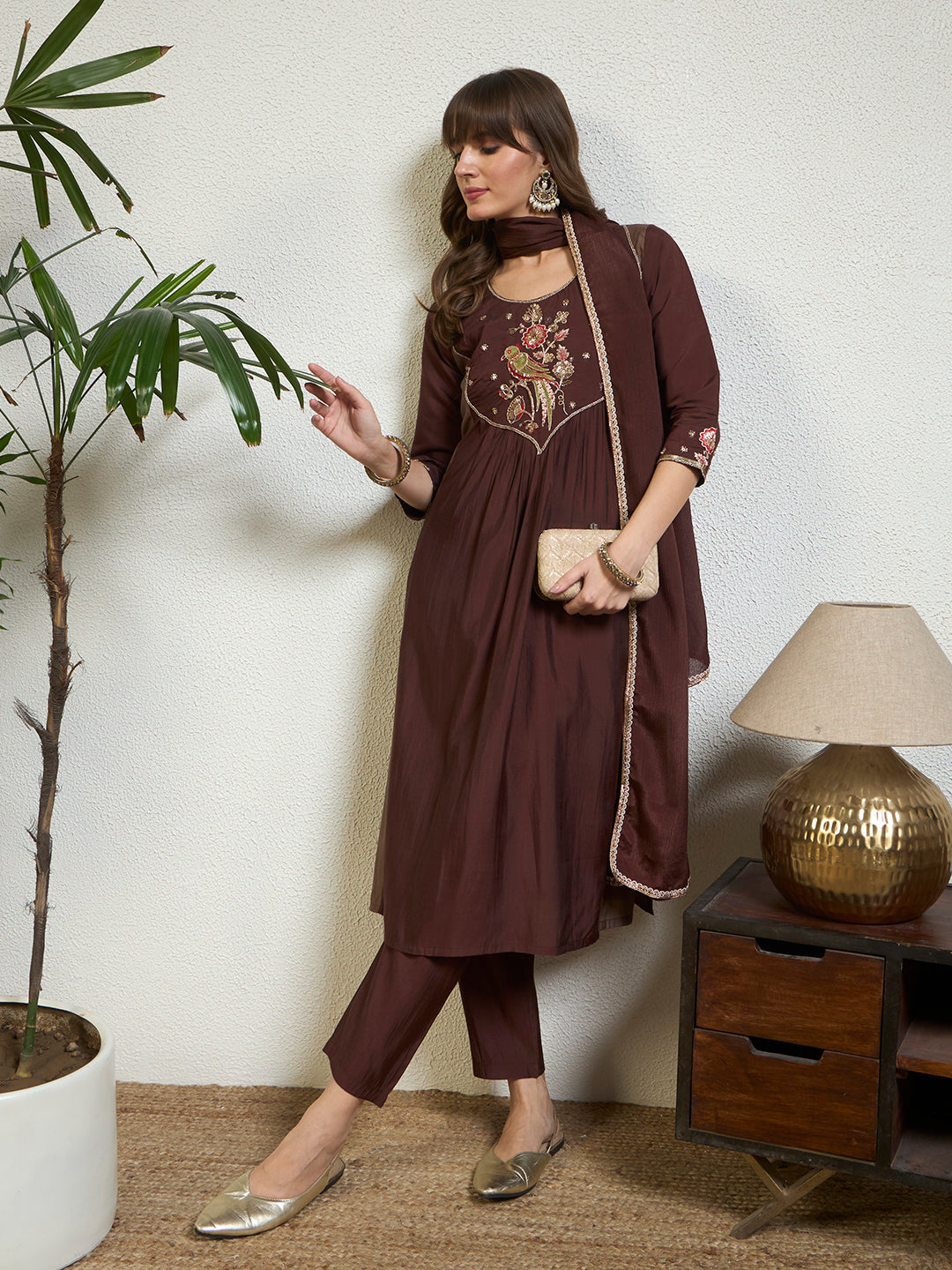 #color_Brown