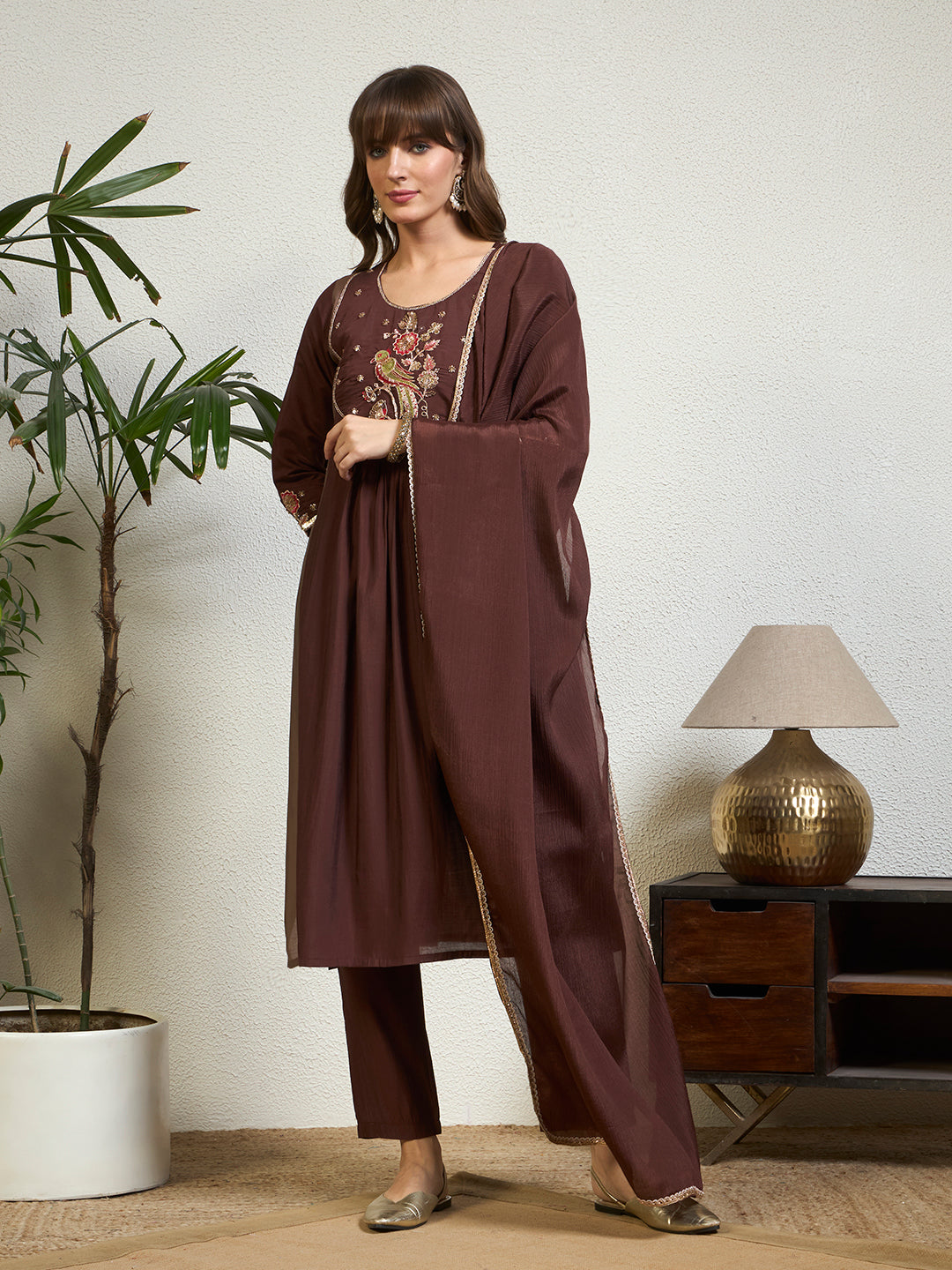 #color_Brown