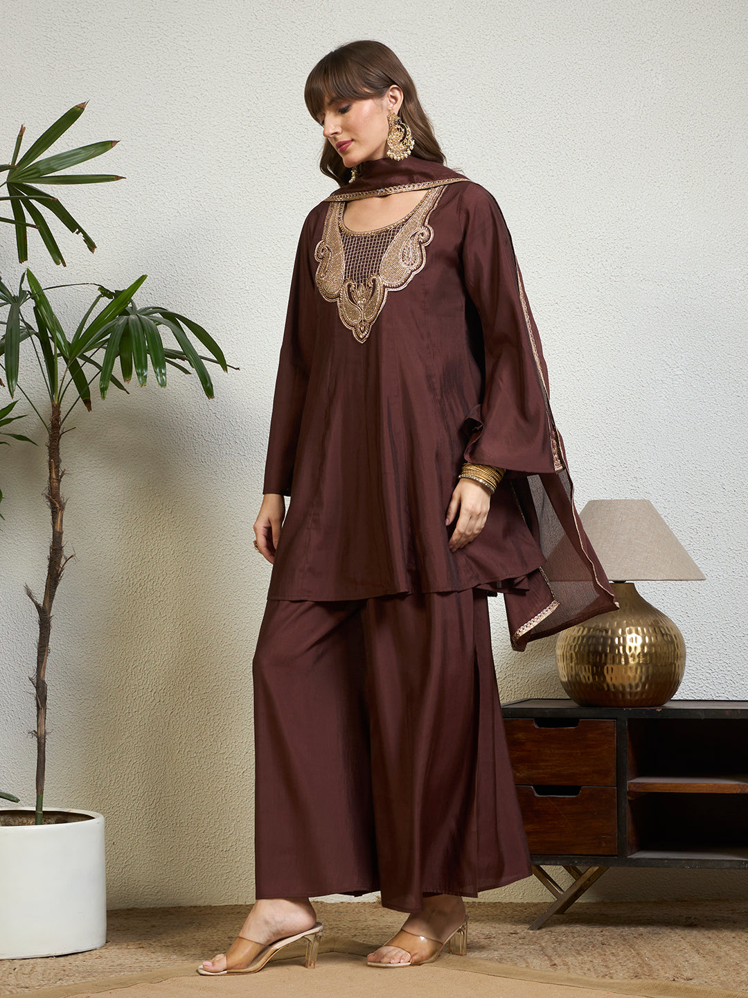 #color_Brown