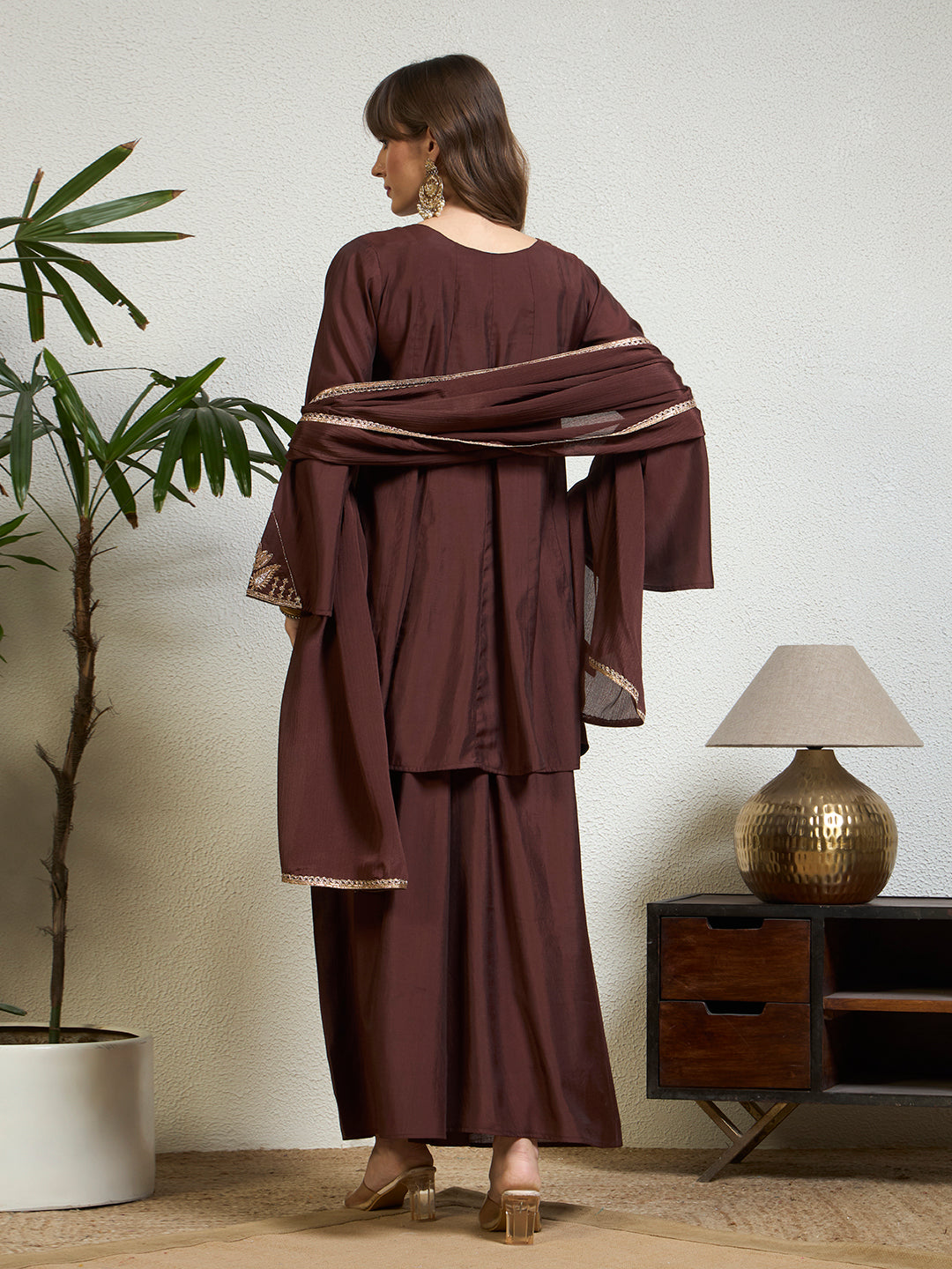 #color_Brown