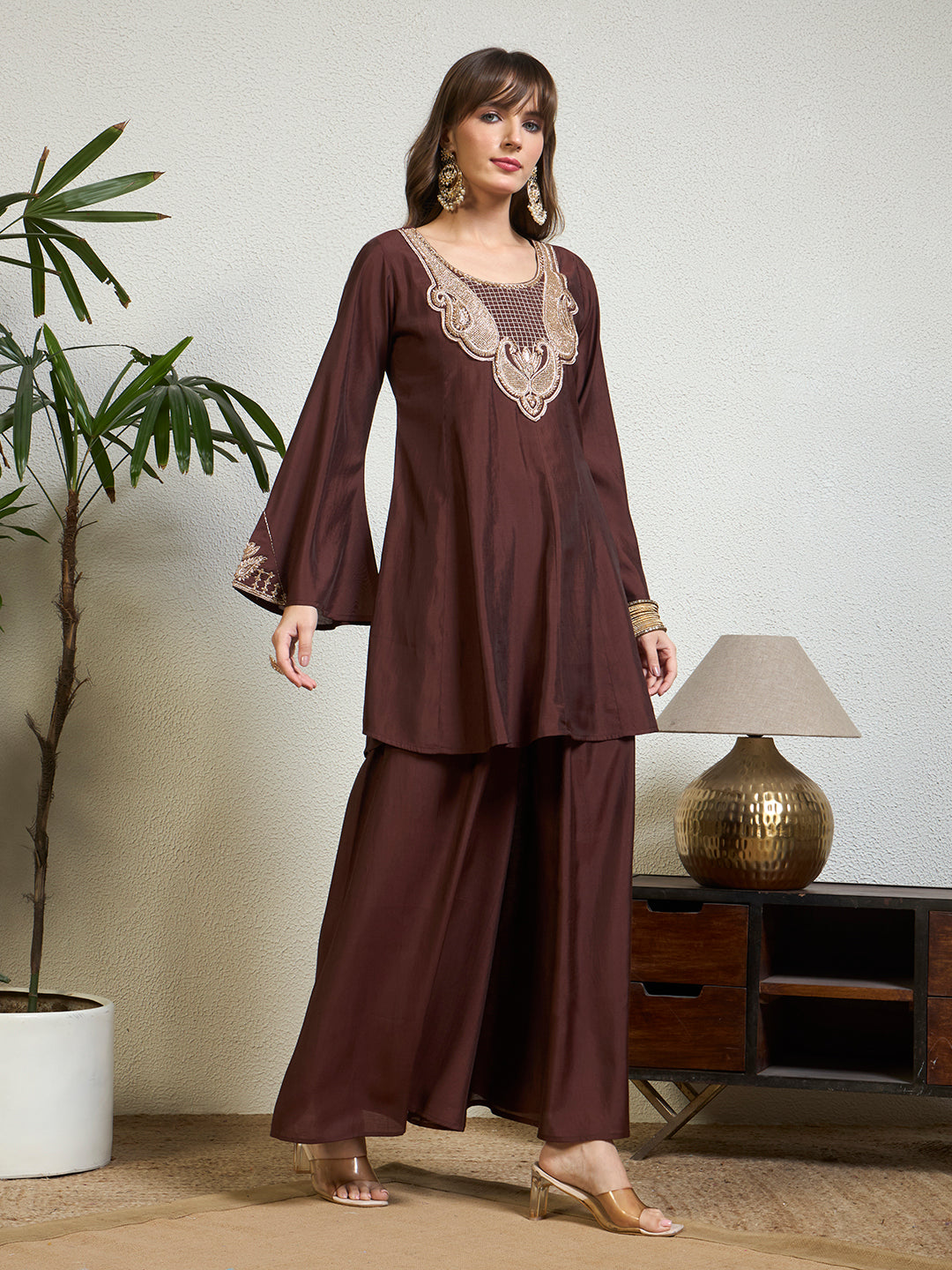 #color_Brown