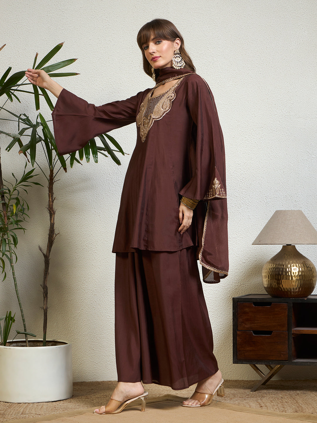 #color_Brown