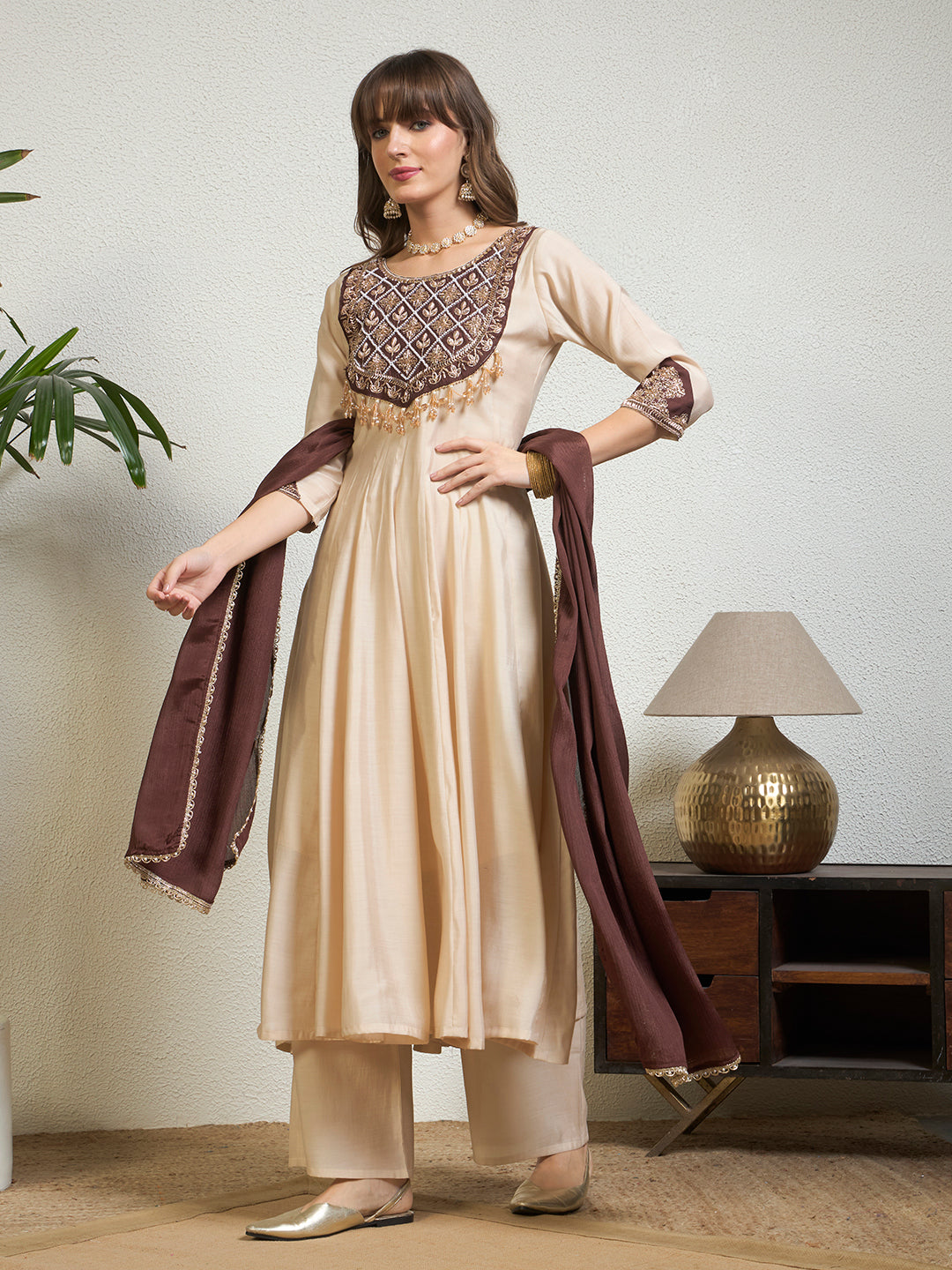#color_Brown