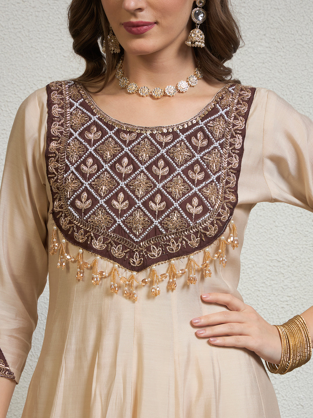 #color_Brown