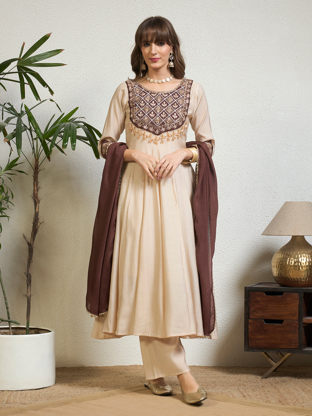 #color_Brown