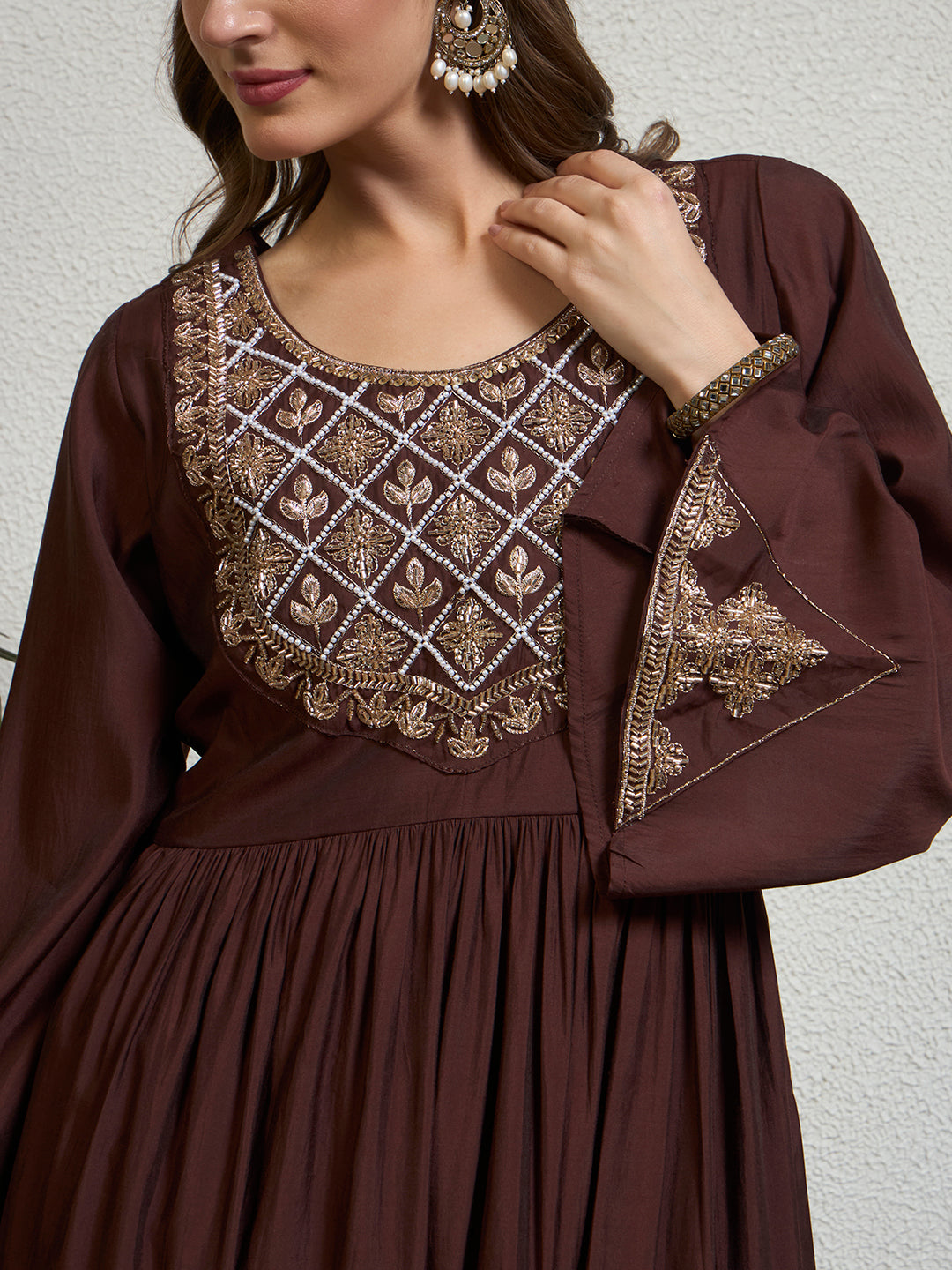 #color_Brown