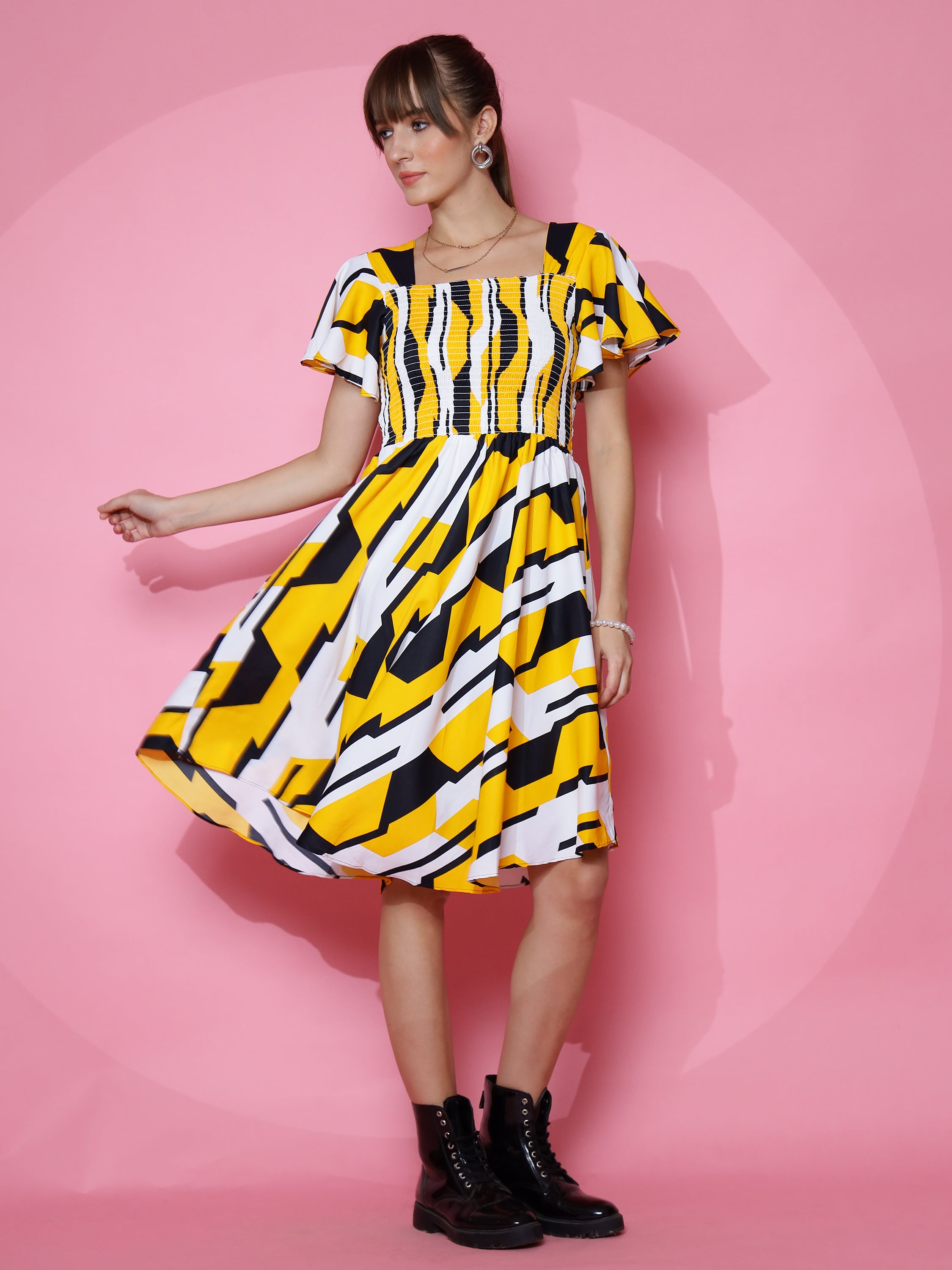 Woman Classic Yellow Geometric Print Fit and Flare Midi Dress