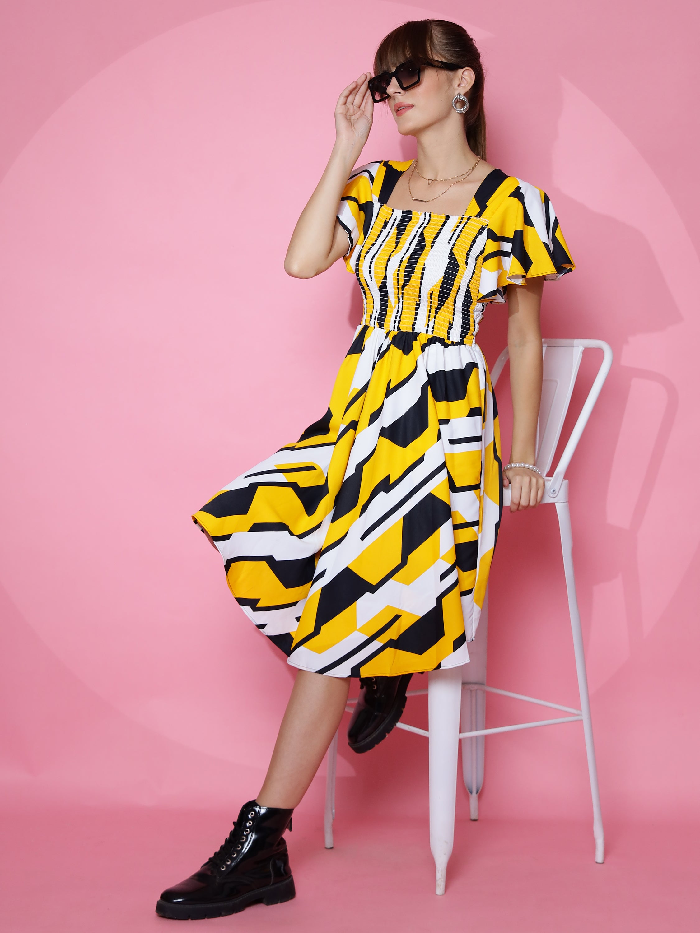 Woman Classic Yellow Geometric Print Fit and Flare Midi Dress