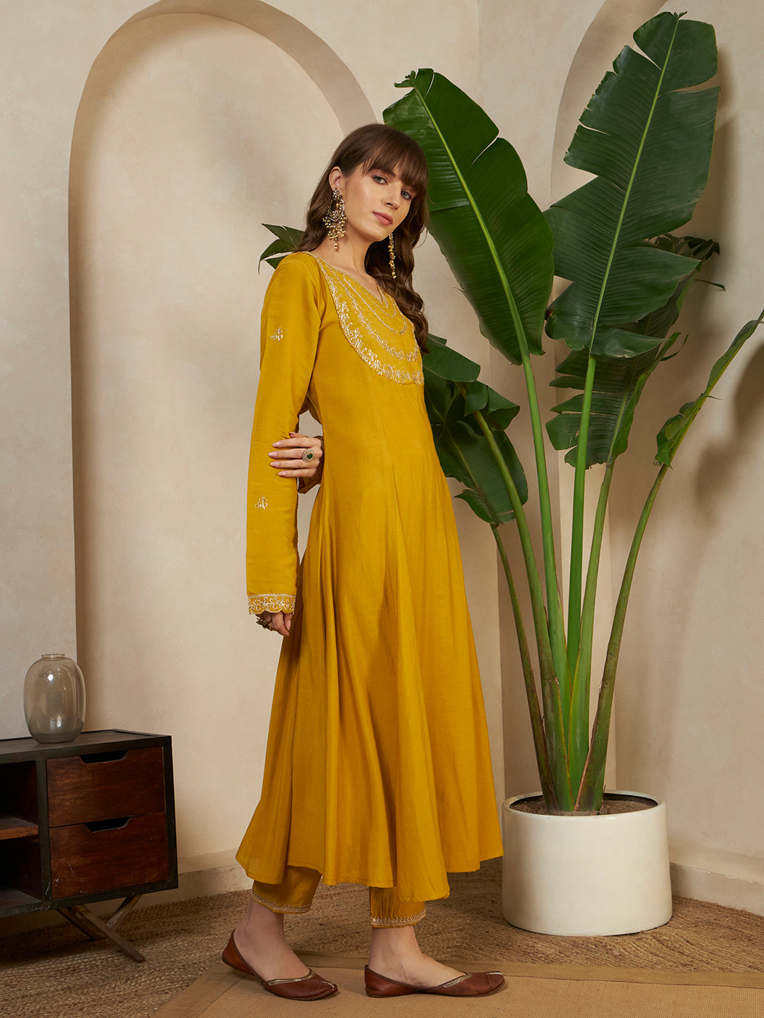 #color_Yellow