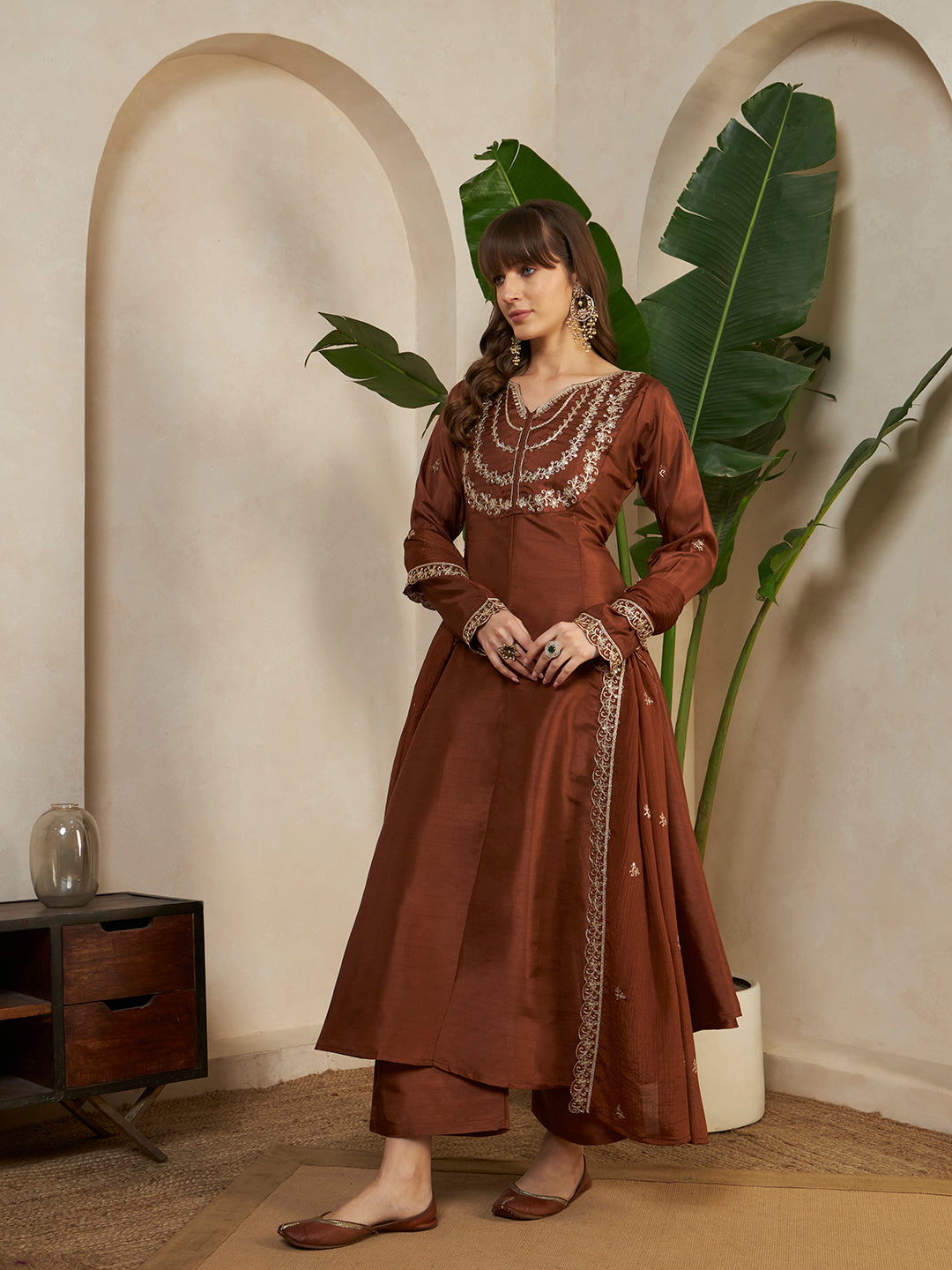 #color_Brown