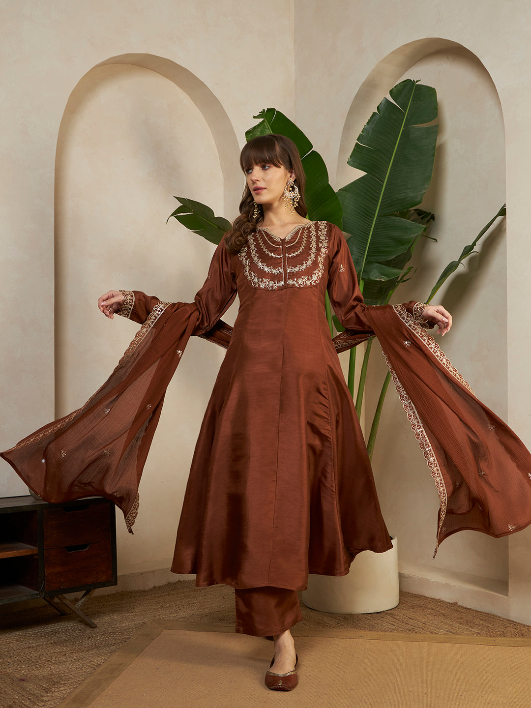 #color_Brown