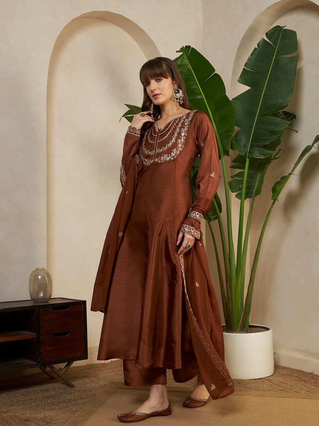 #color_Brown